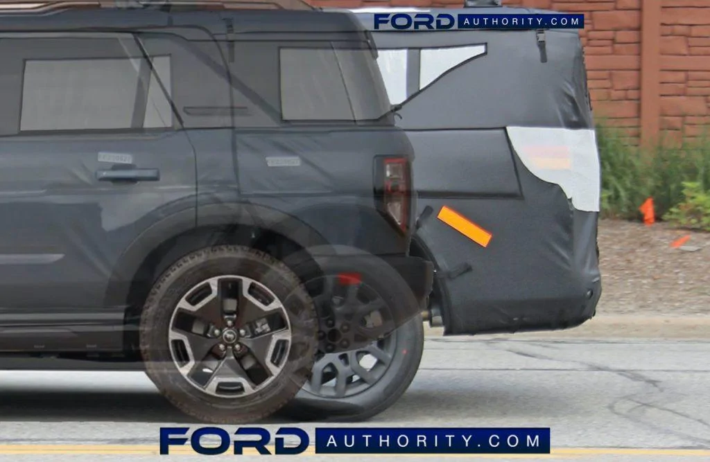 Ford Maverick Ford Maverick Pickup Overlay Size Comparison to Bronco Sport 2021-Ford-Bronco-Sport-overlayed-with-2023-Ford-Maverick-prototype-004-rear-ends-1024x667