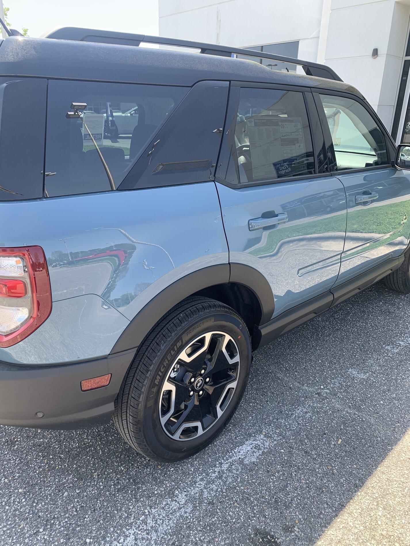 Ford Maverick Ford Maverick Full Uncovered Look @ Side & Rear 3/4 in Area 51 color! 2A021912-5025-4C13-B5C1-E0EFB0D0A0CA