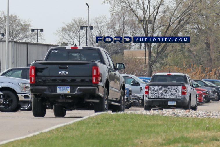 Ford Maverick Ford Maverick Spied Testing Alongside Ranger 2022-Ford-Maverick-Prototype-Spy-Shots-Exterior-April-2021-004-size-comparison-with-2020-Ford-