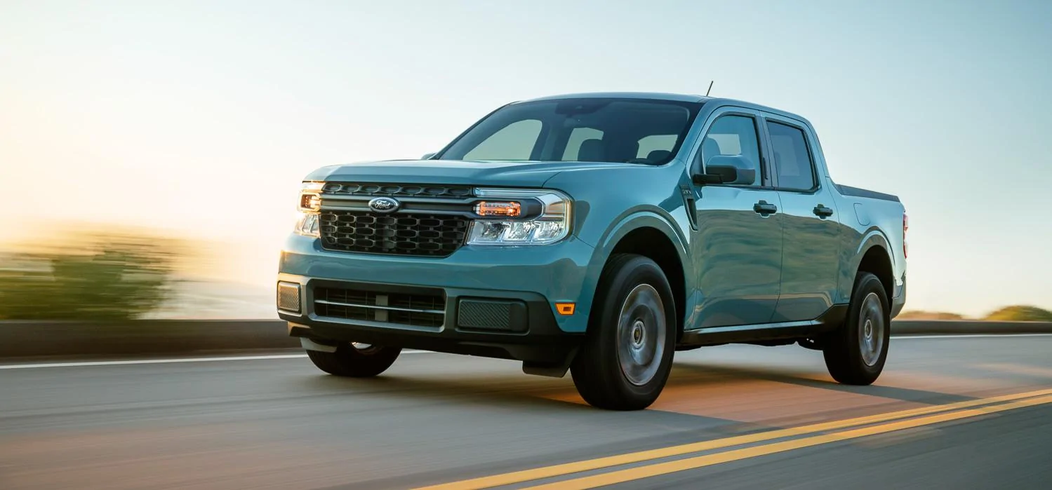 Ford Maverick 2022 Ford Maverick Pickup Truck Revealed with Standard Hybrid, 40MPG City, $20K MSRP 2022-ford-maverick-pickup-truck-revealed-debut-28