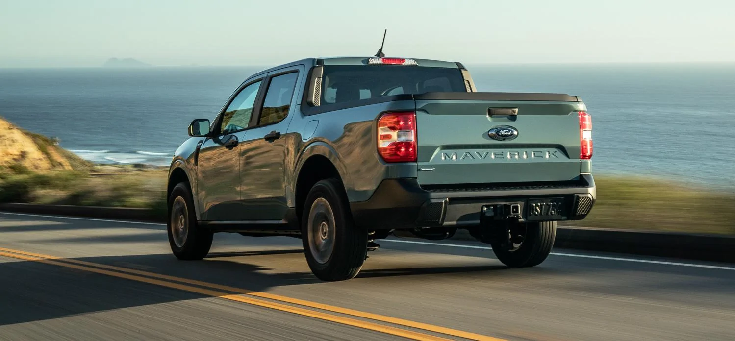 Ford Maverick 2022 Ford Maverick Pickup Truck Revealed with Standard Hybrid, 40MPG City, $20K MSRP 2022-ford-maverick-pickup-truck-revealed-debut-29