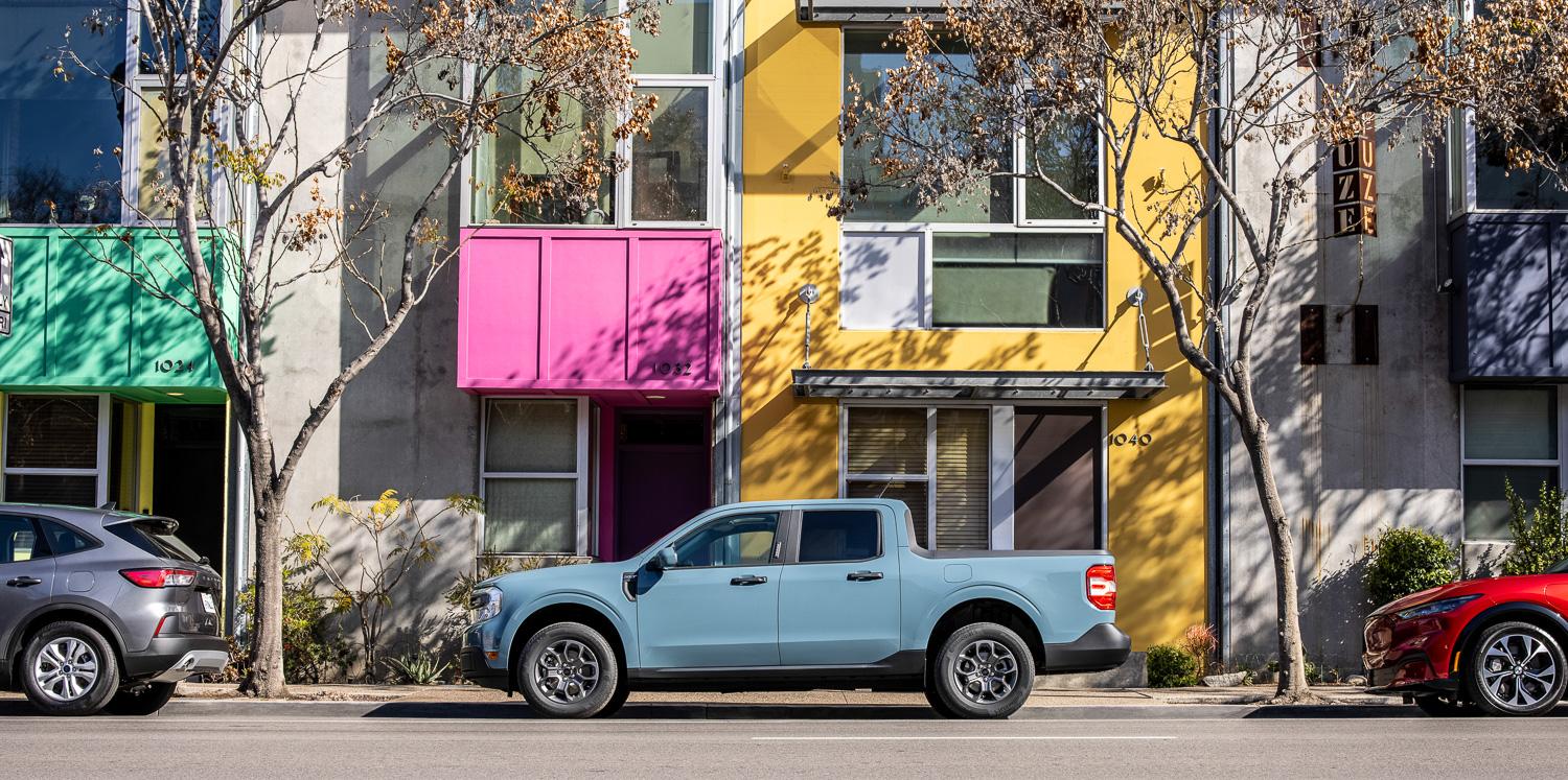 Ford Maverick 2022 Ford Maverick Pickup Truck Revealed with Standard Hybrid, 40MPG City, $20K MSRP 2022-ford-maverick-pickup-truck-revealed-debut-33
