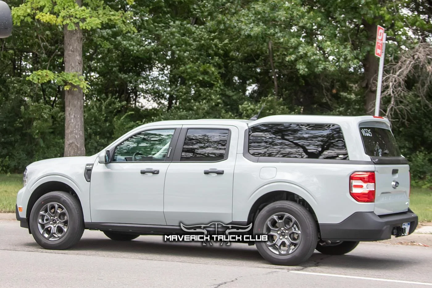 Ford Maverick CACTUS GRAY Maverick Photos Thread ford-maverick-spied-with-bed-cap-topper-12