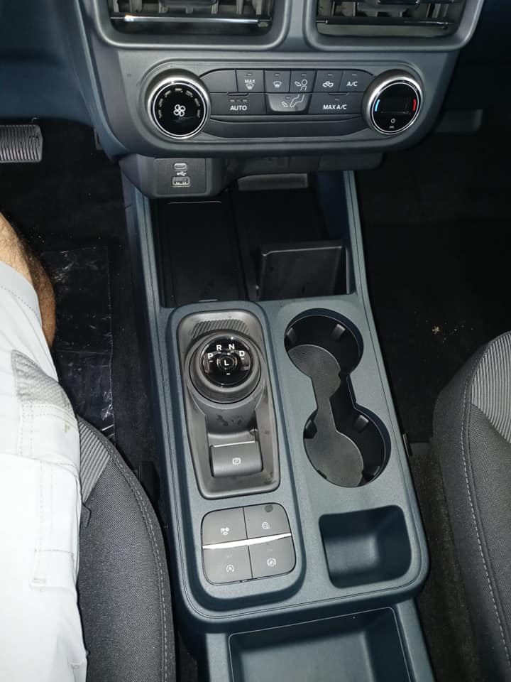 Ford Maverick OXFORD WHITE Maverick Photos Thread 2022 Maverick XL Interior Pics Photos 4