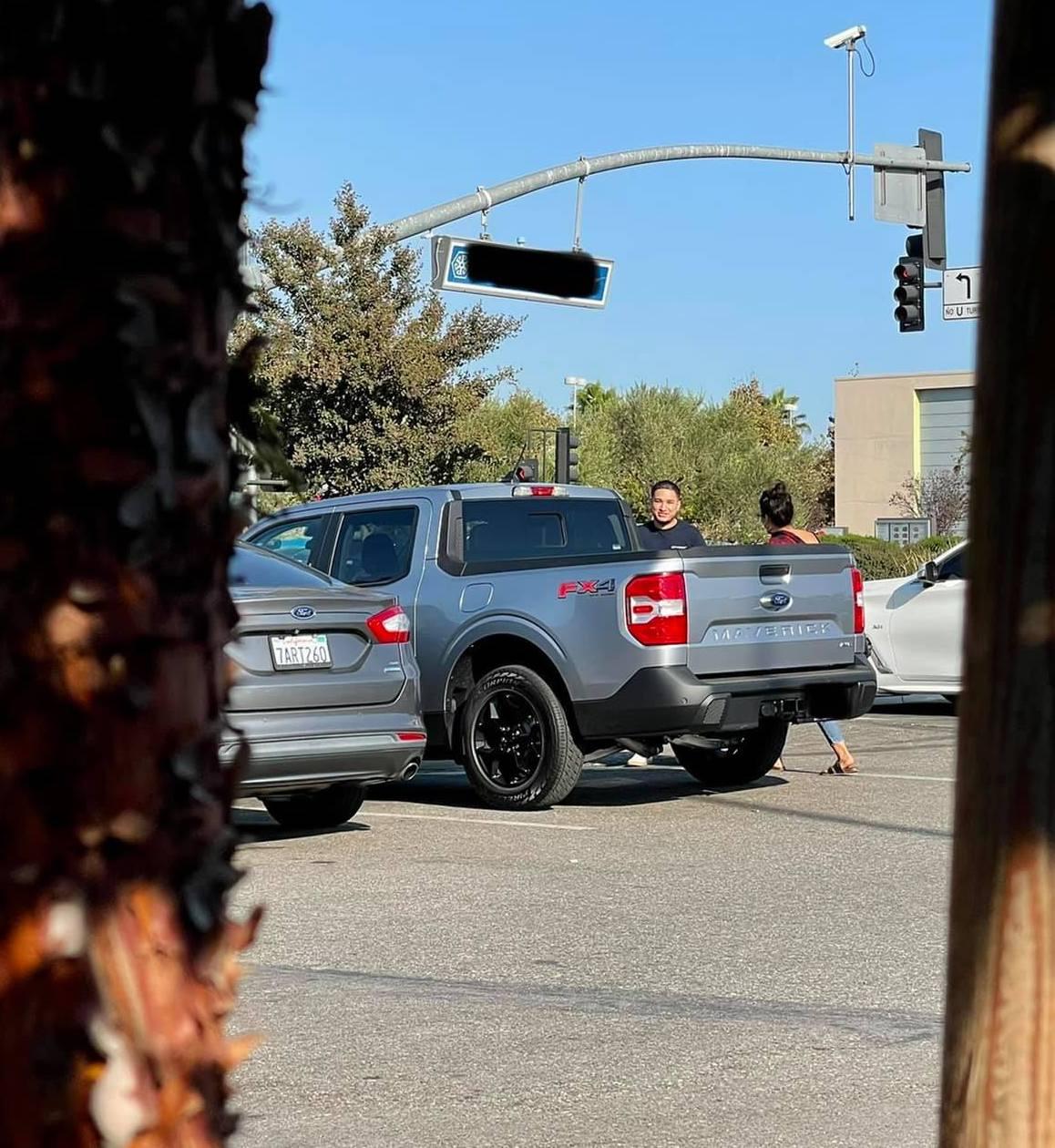 Ford Maverick ICONIC SILVER Maverick Photos Thread Iconic Silver Maverick XLT FX4 black wheels