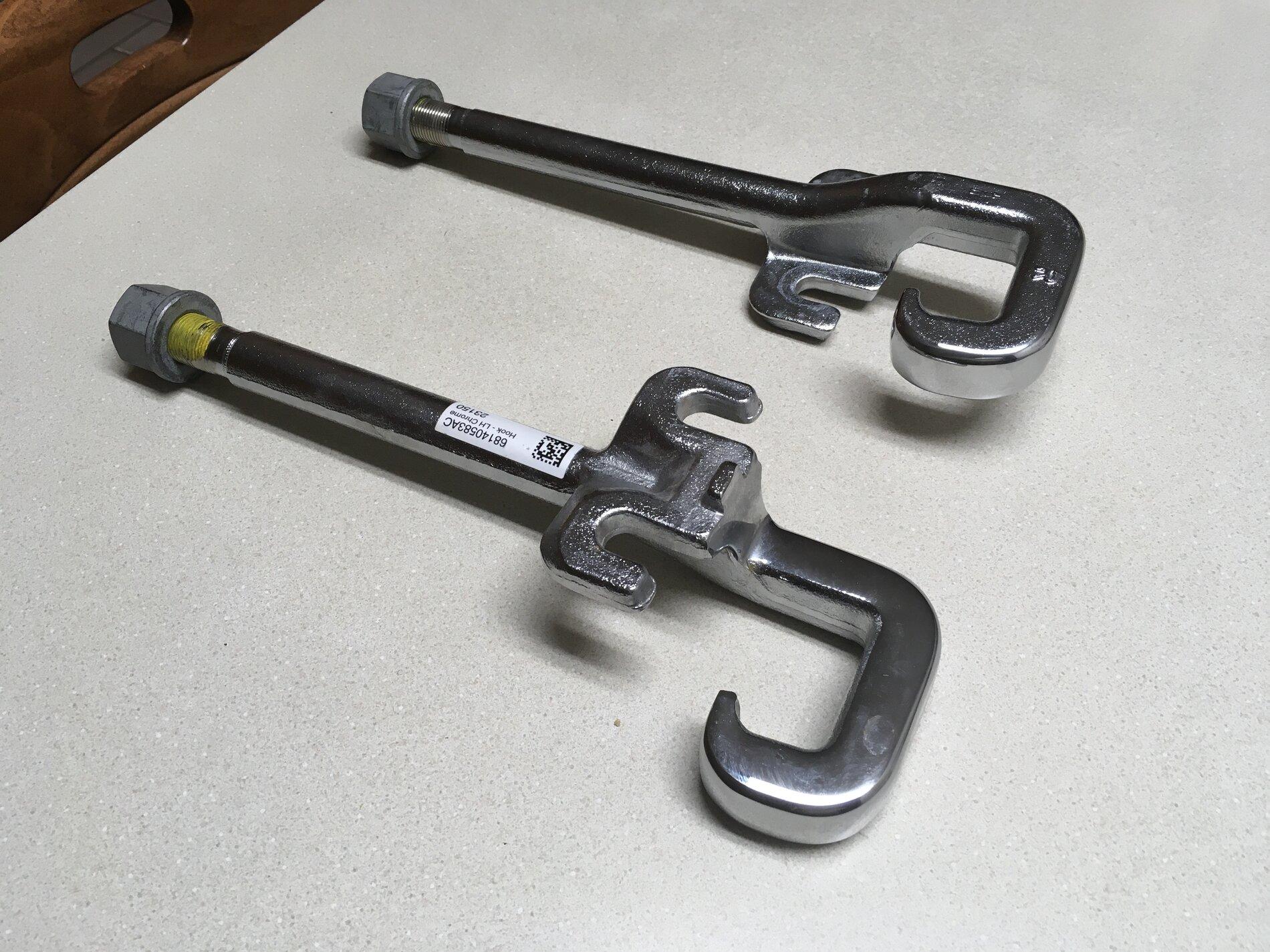 Ford Maverick FX4 tow hook install on NON FX4 Package Maverick - doesn't fit [VIDEO] AA75E405-DC44-4D86-B17E-B524550936EE