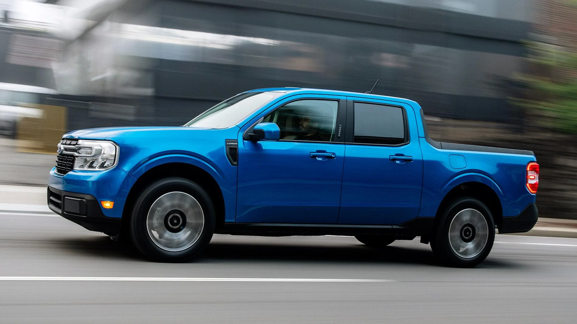 Ford Maverick VELOCITY BLUE Maverick Photos Thread 2022 Maverick Lariat Velocity Blue Pickup Truck Wallpaper5