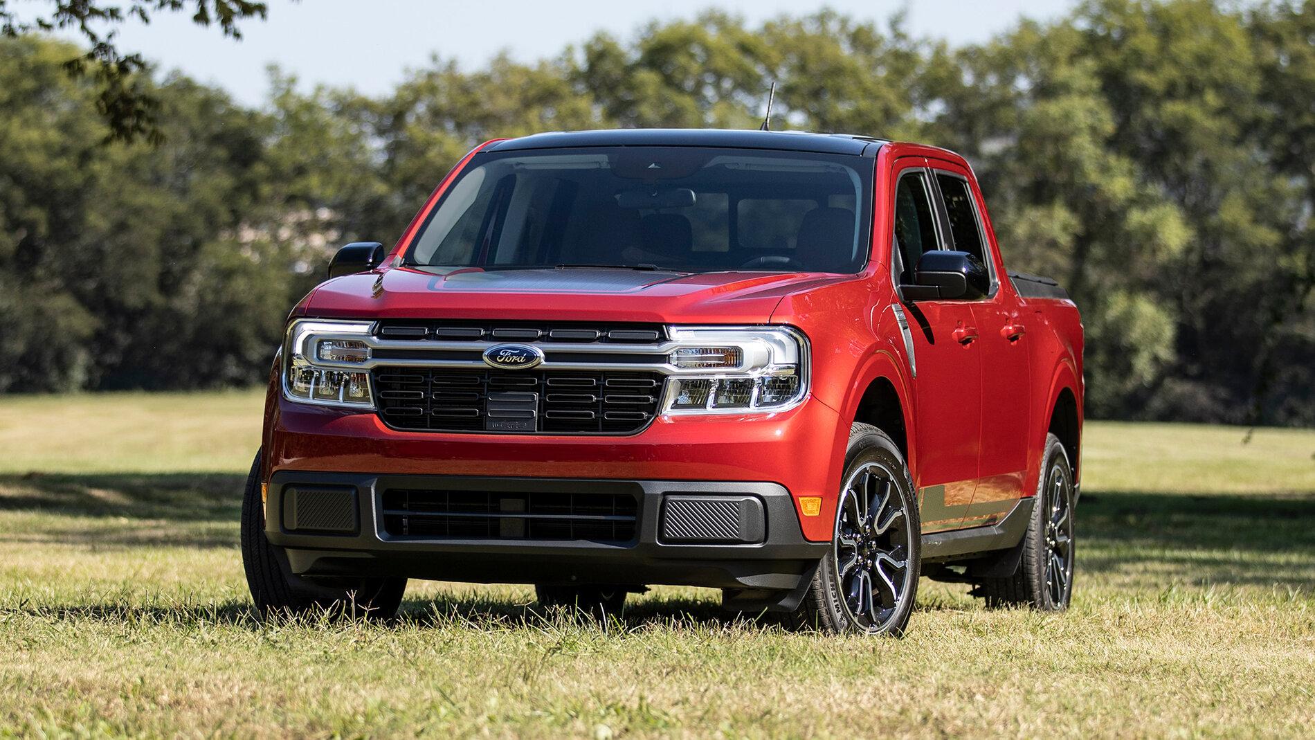 Ford Maverick RAPID RED Maverick Photos Thread 2022 Maverick Lariat Hot Pepper Red 3