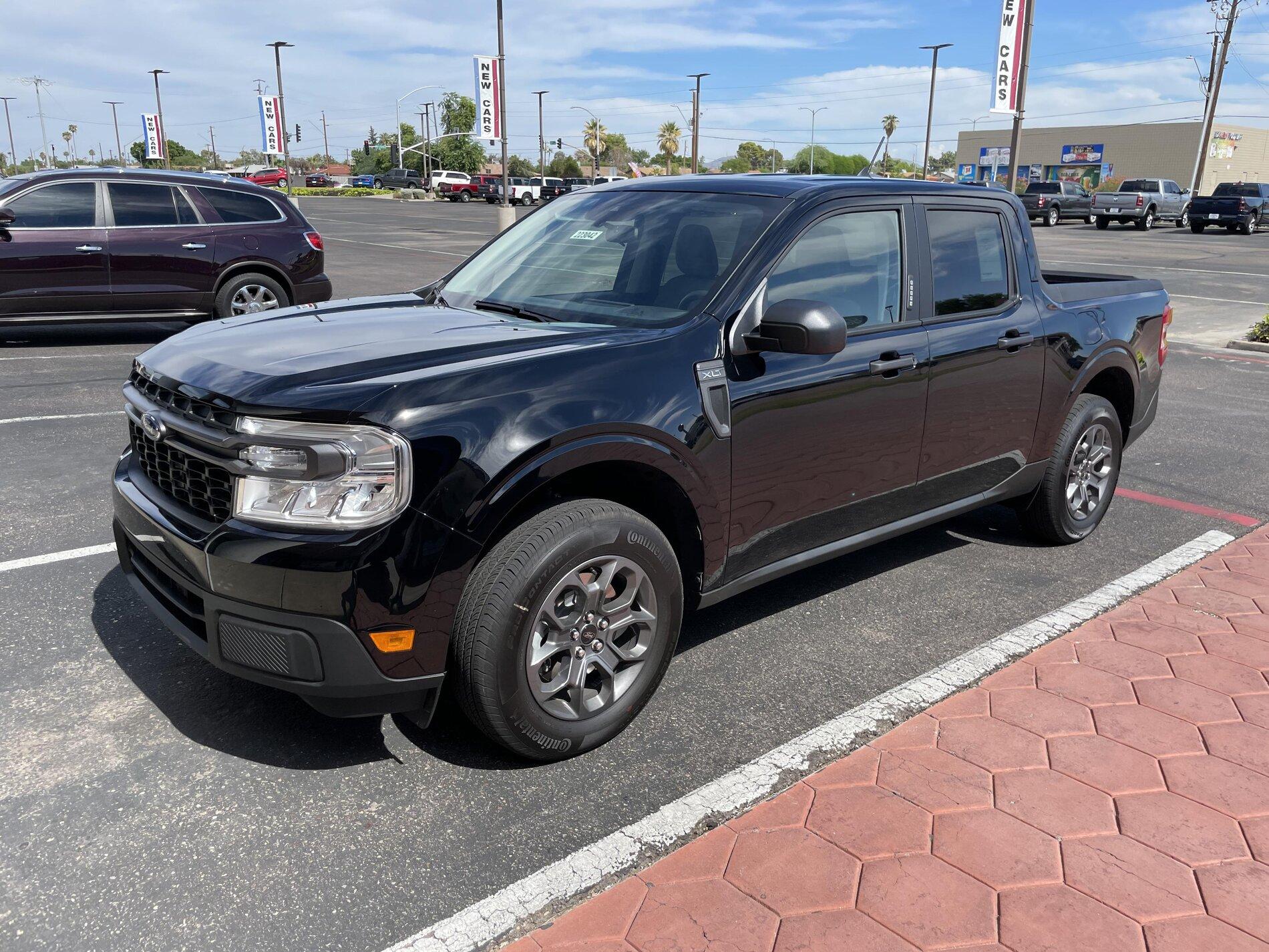 Ford Maverick SHADOW BLACK Maverick Photos Thread 2022 Maverick XLT Shadow Black