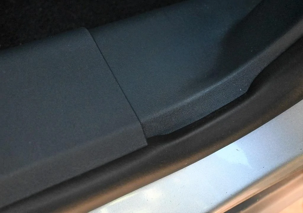 Ford Maverick Headliner Issues after Side Airbag Recall Replacement DSC_0060