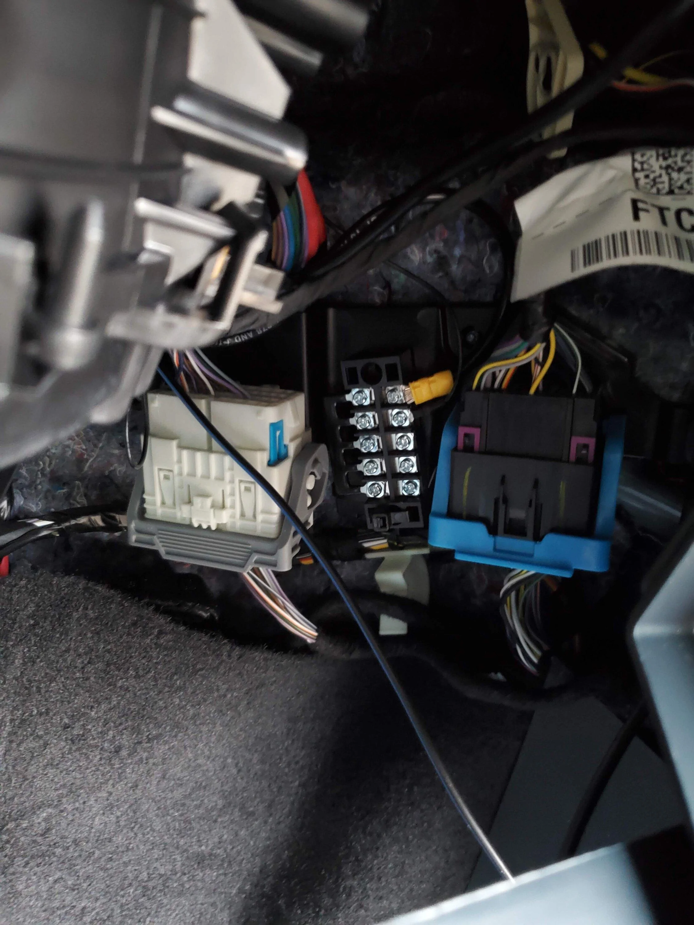 Ford Maverick Another method to mount Kicker Hideaway / amp board to back cabin wall 20230421_200758