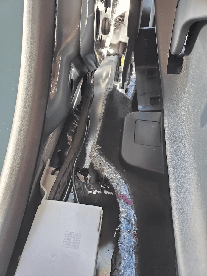 Ford Maverick Another method to mount Kicker Hideaway / amp board to back cabin wall 1682875952745