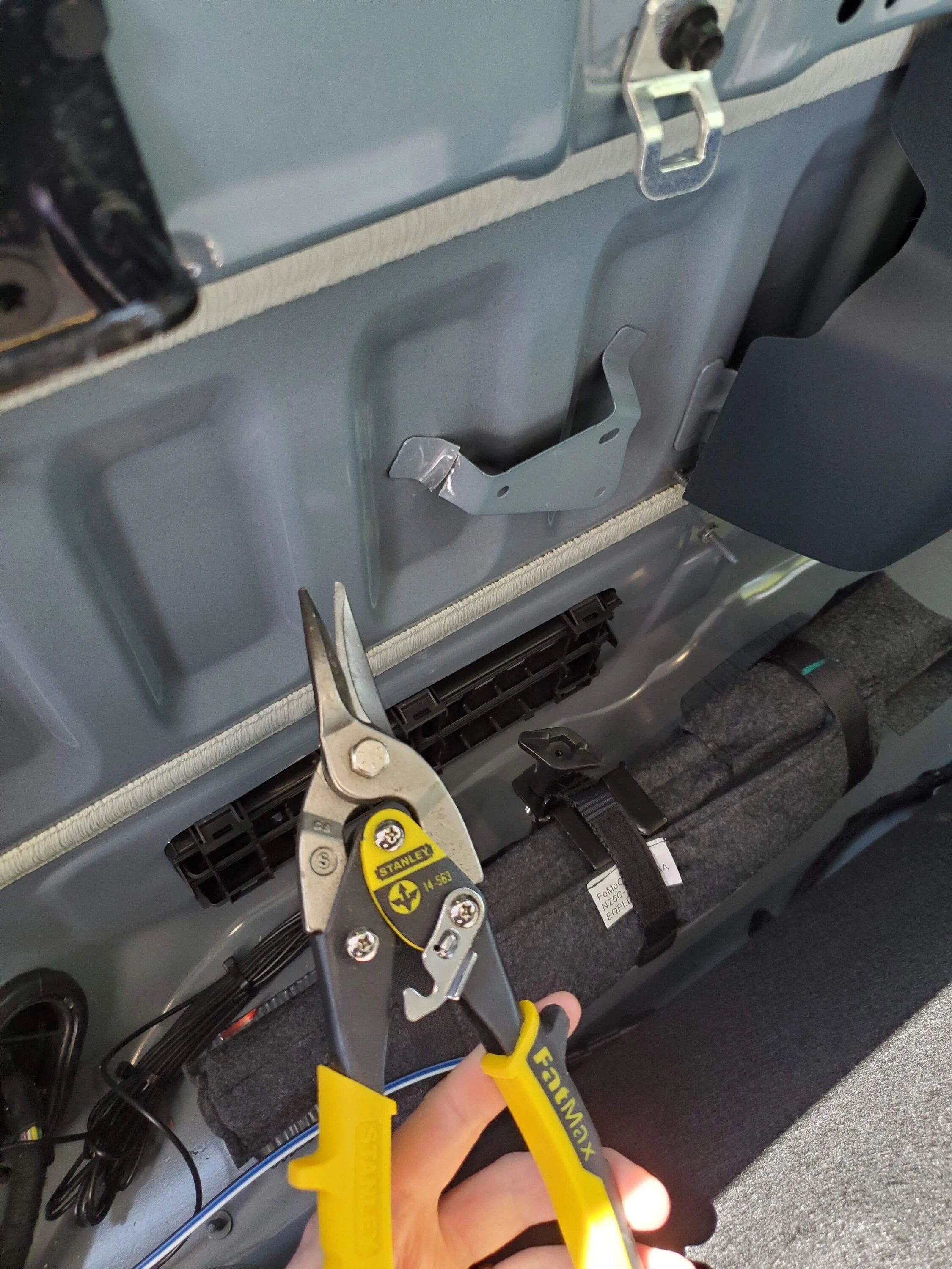 Ford Maverick Another method to mount Kicker Hideaway / amp board to back cabin wall 20230427_120914