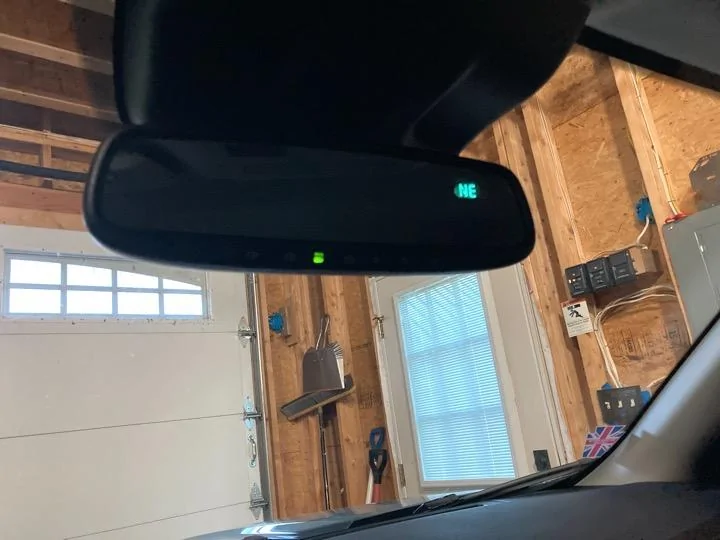 Ford Maverick Cheap auto-dimming, homelink mirror IMG_3281