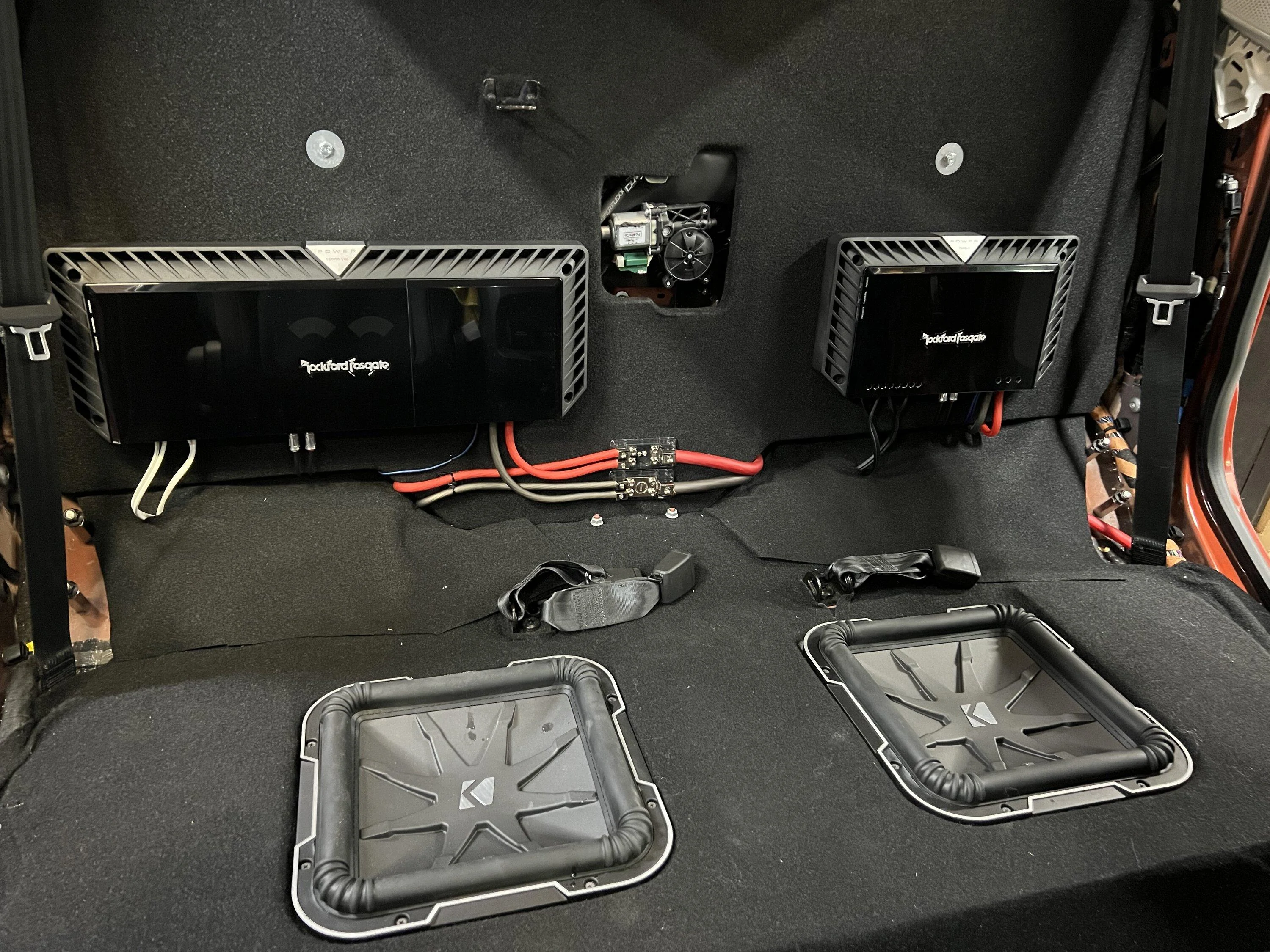 Ford Maverick Subwoofers,  who's done what? IMG_0830