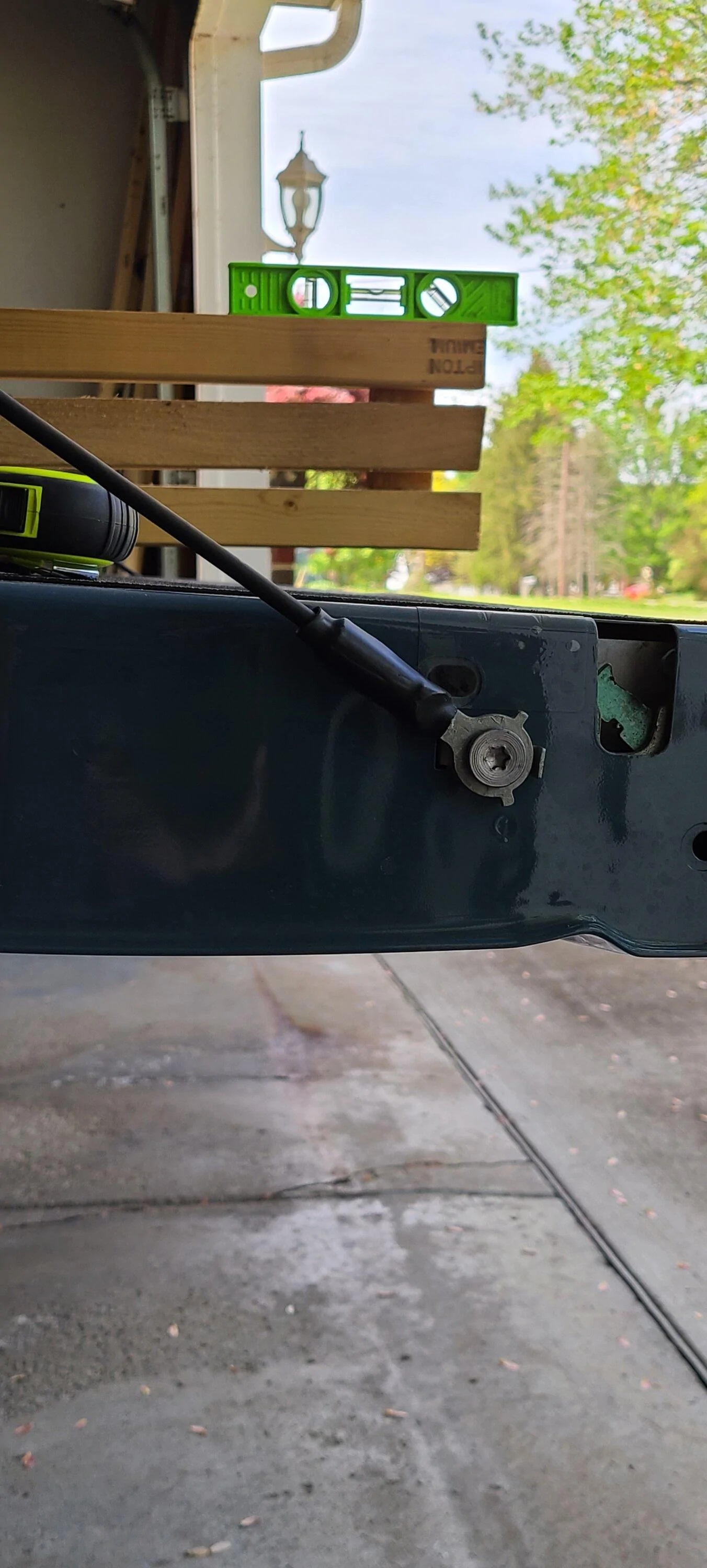 Ford Maverick Tailgate cables too long anybody else? Mav tailgat