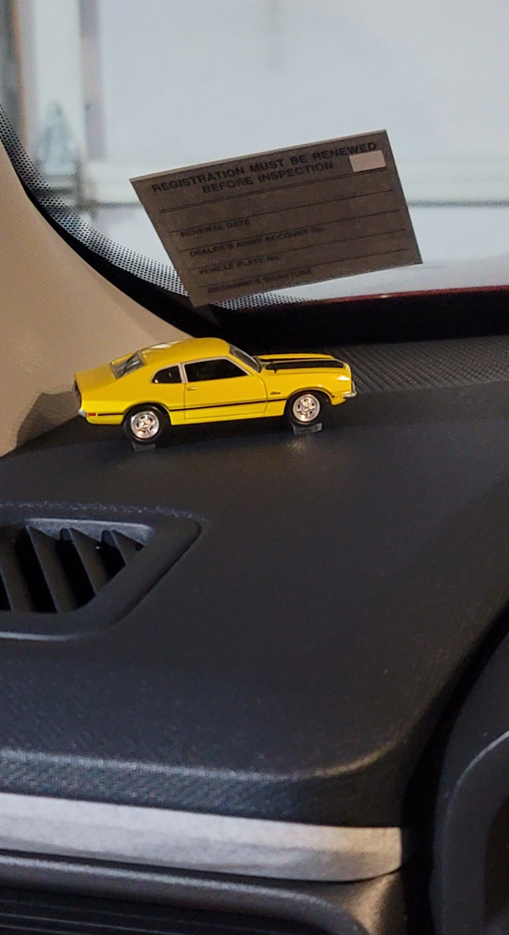 Ford Maverick HOT PEPPER RED Maverick Photos Thread 20230129_151929