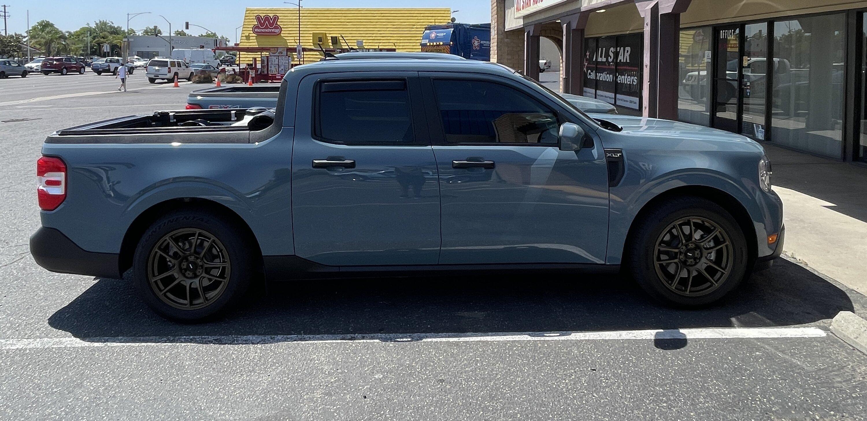 Ford Maverick Visual height comparison: Eibach lowering springs vs. stock FX4 suspension 37D8400D-0907-4011-9FA9-6603FA3EB0CE