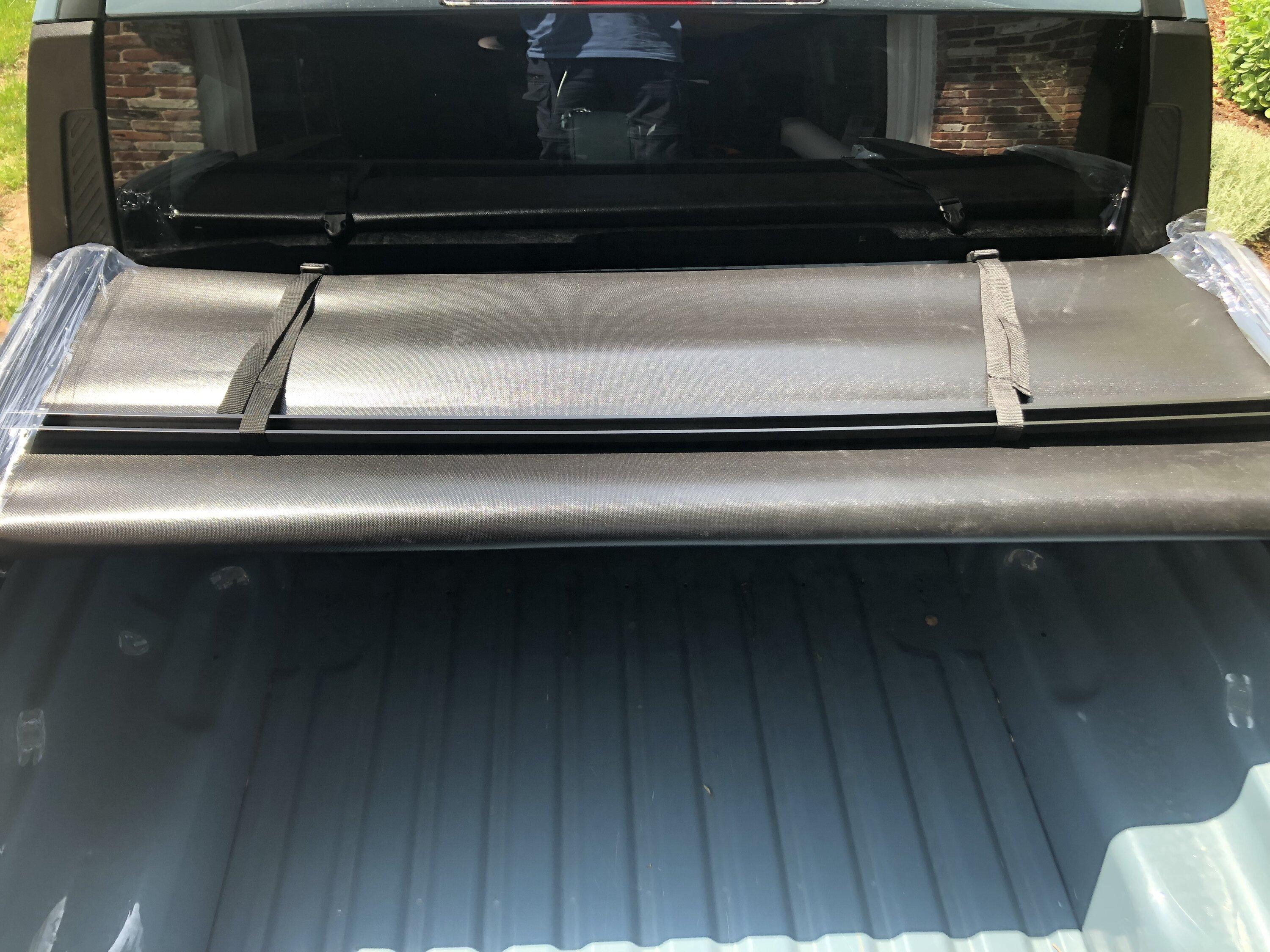 Ford Maverick Installed new trifold cover from RealTruck IMG_0994
