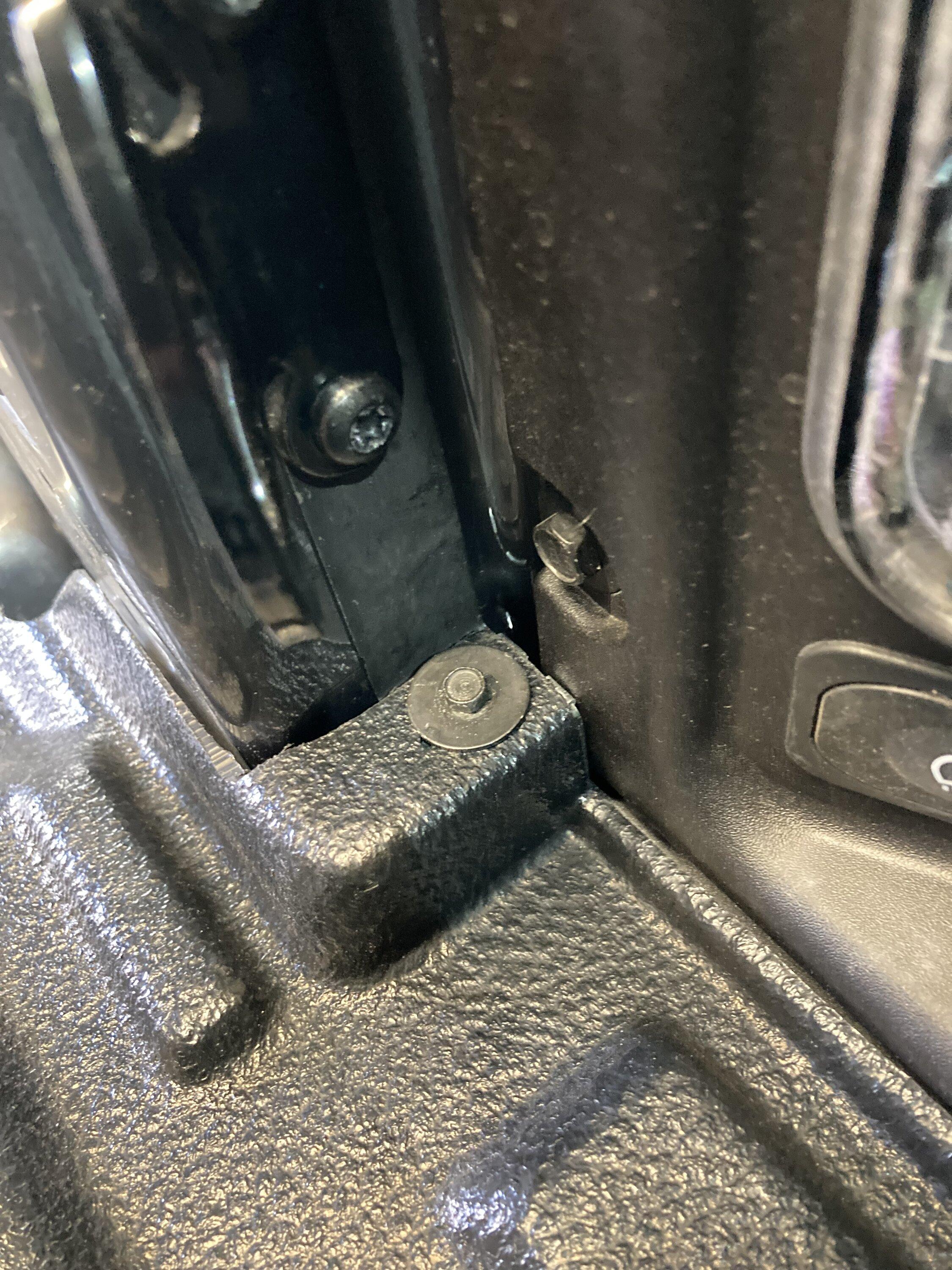 Ford Maverick Bed liner missing part solution IMG_0887