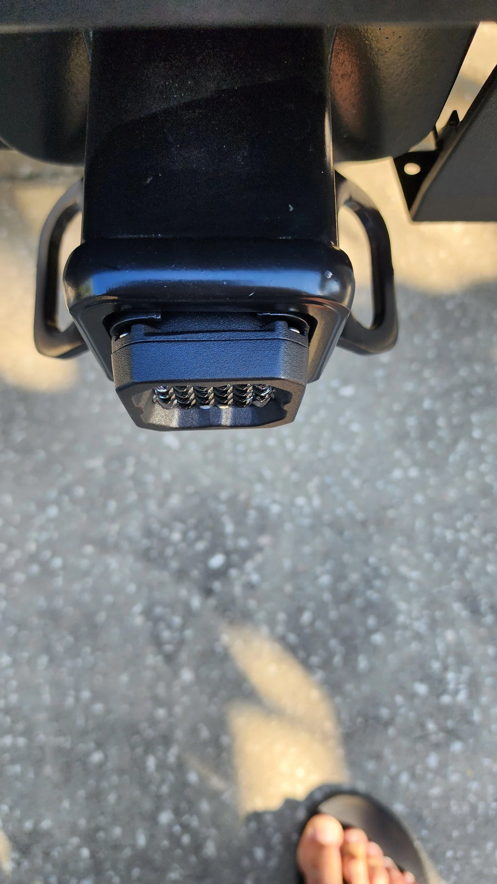 Ford Maverick Diode Dynamics Hitchmount LED Brake/Reverse Light 20230508_172217