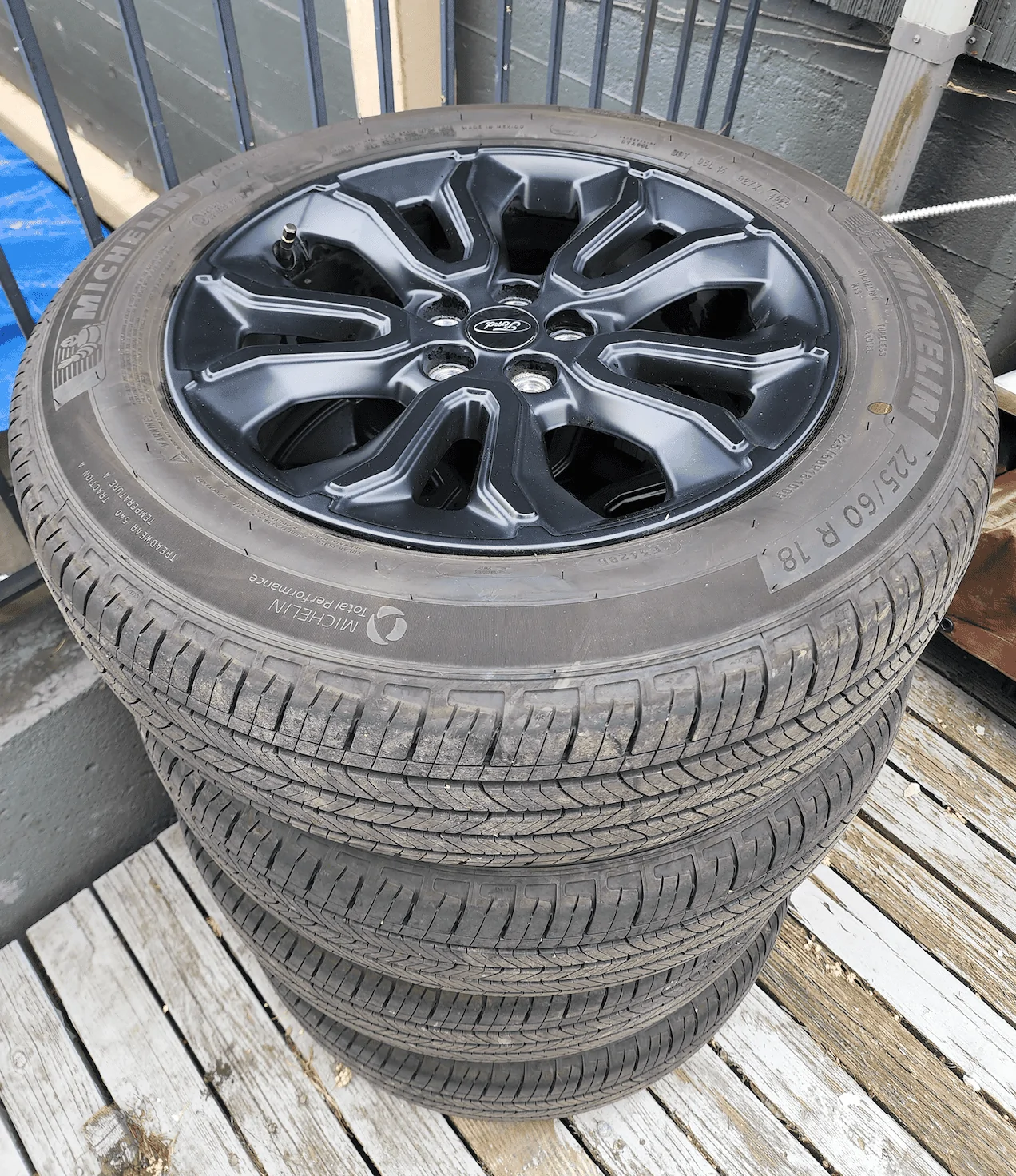 Ford Maverick Dark Appearance Wheels Screenshot 2023-05-23 at 4.24.51 PM
