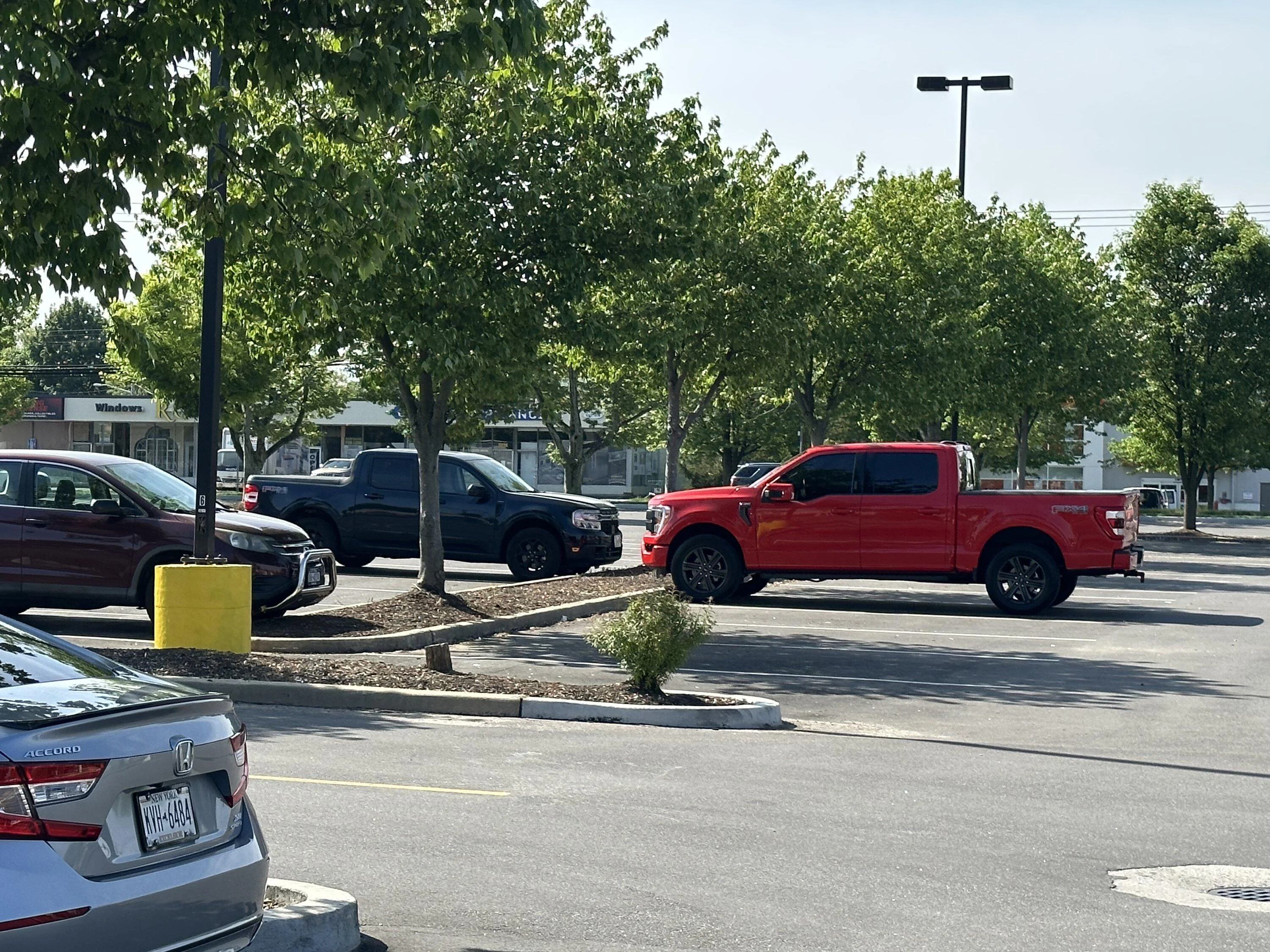 Ford Maverick Post your Maverick next to ridiculously large trucks - photos thread IMG_0260