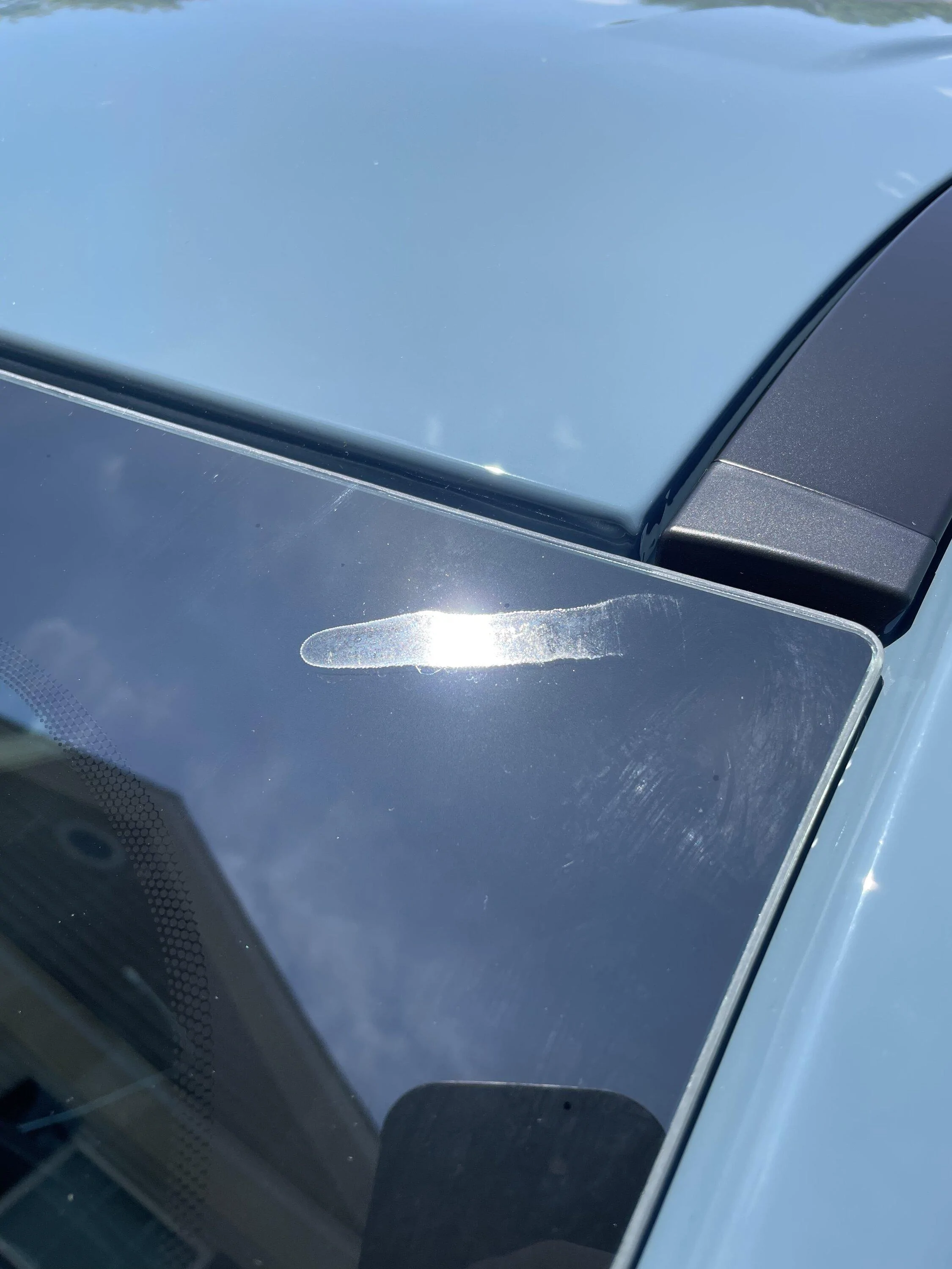 Ford Maverick Bubble Under Windshield B30C8C64-684E-4FBF-9169-9E1259E85AB6