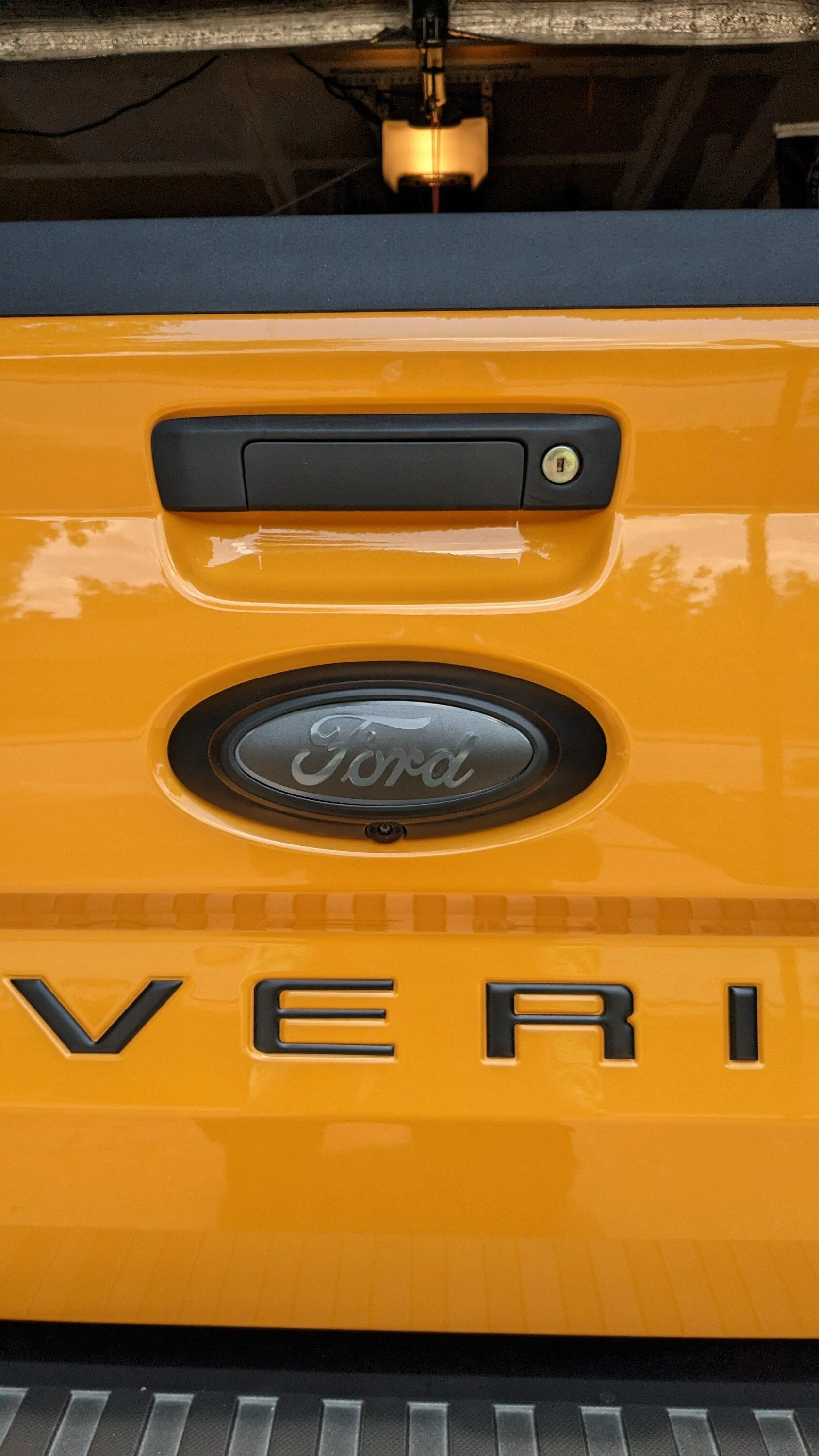 Ford Maverick Ford Blue Oval change PXL_20230603_195015767