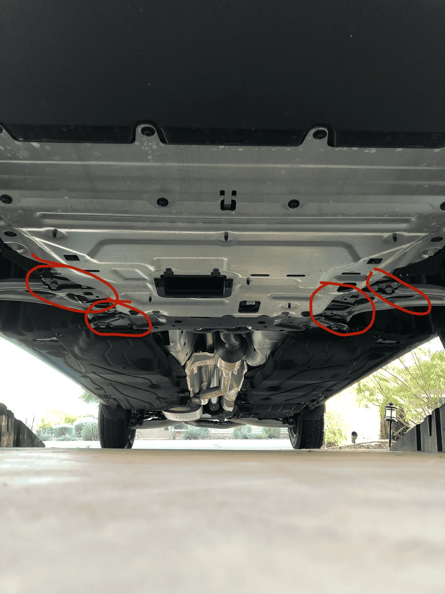 Ford Maverick how to jack truck to put it on jack stands. 1686079371650