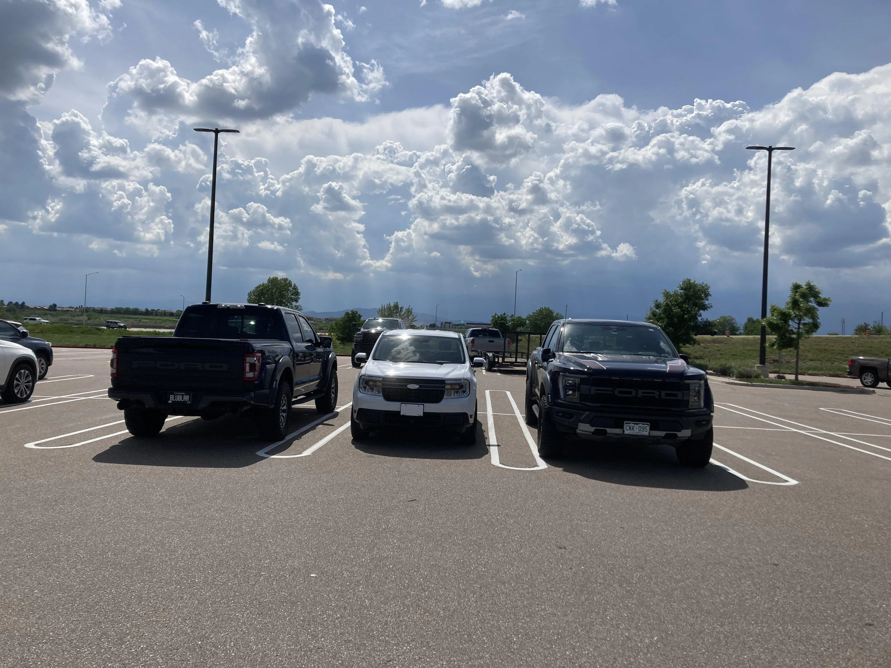 Ford Maverick Post your Maverick next to ridiculously large trucks - photos thread IMG_2886