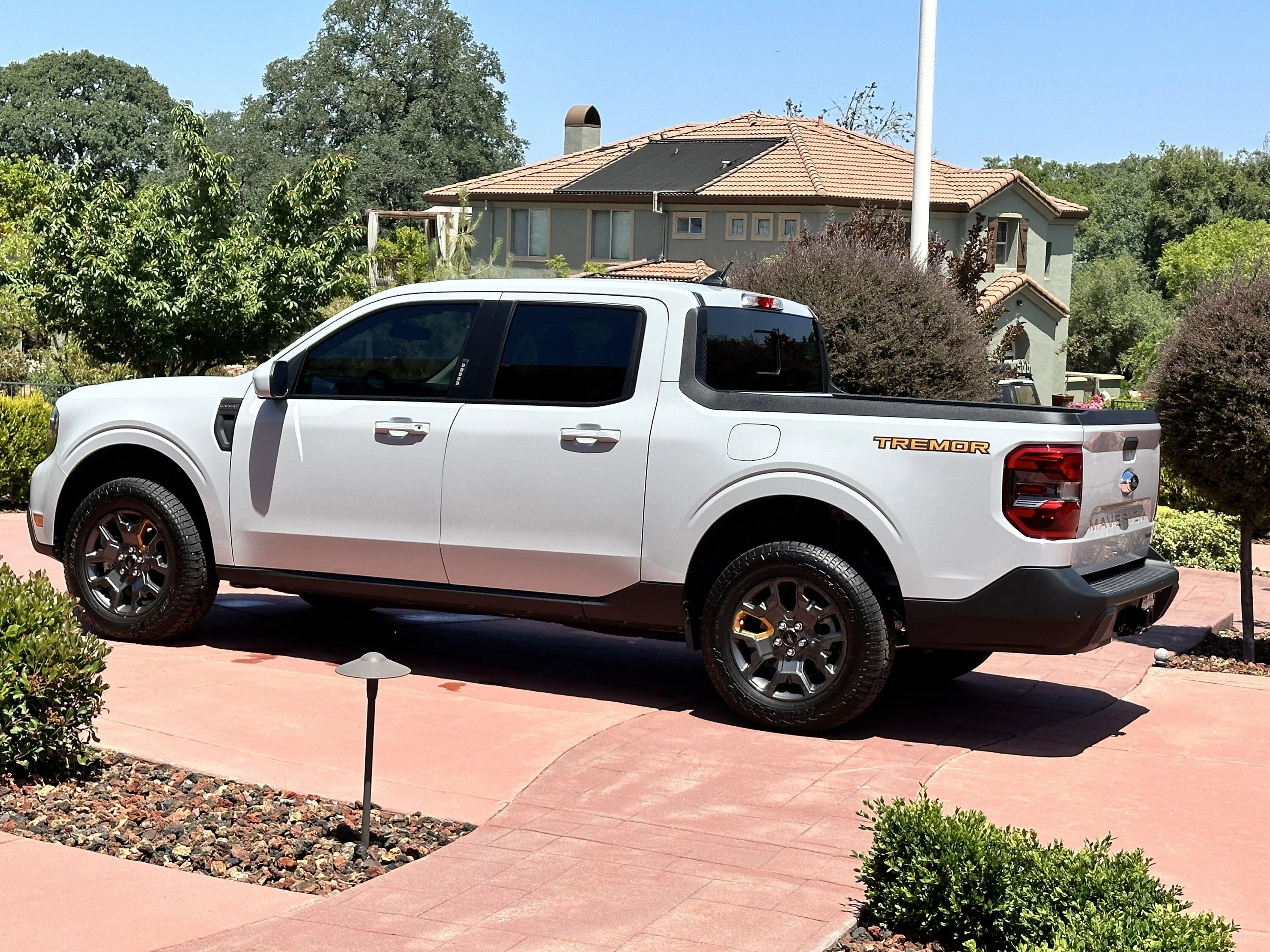Ford Maverick Tremor MPG TREMOR FLAGPOLE
