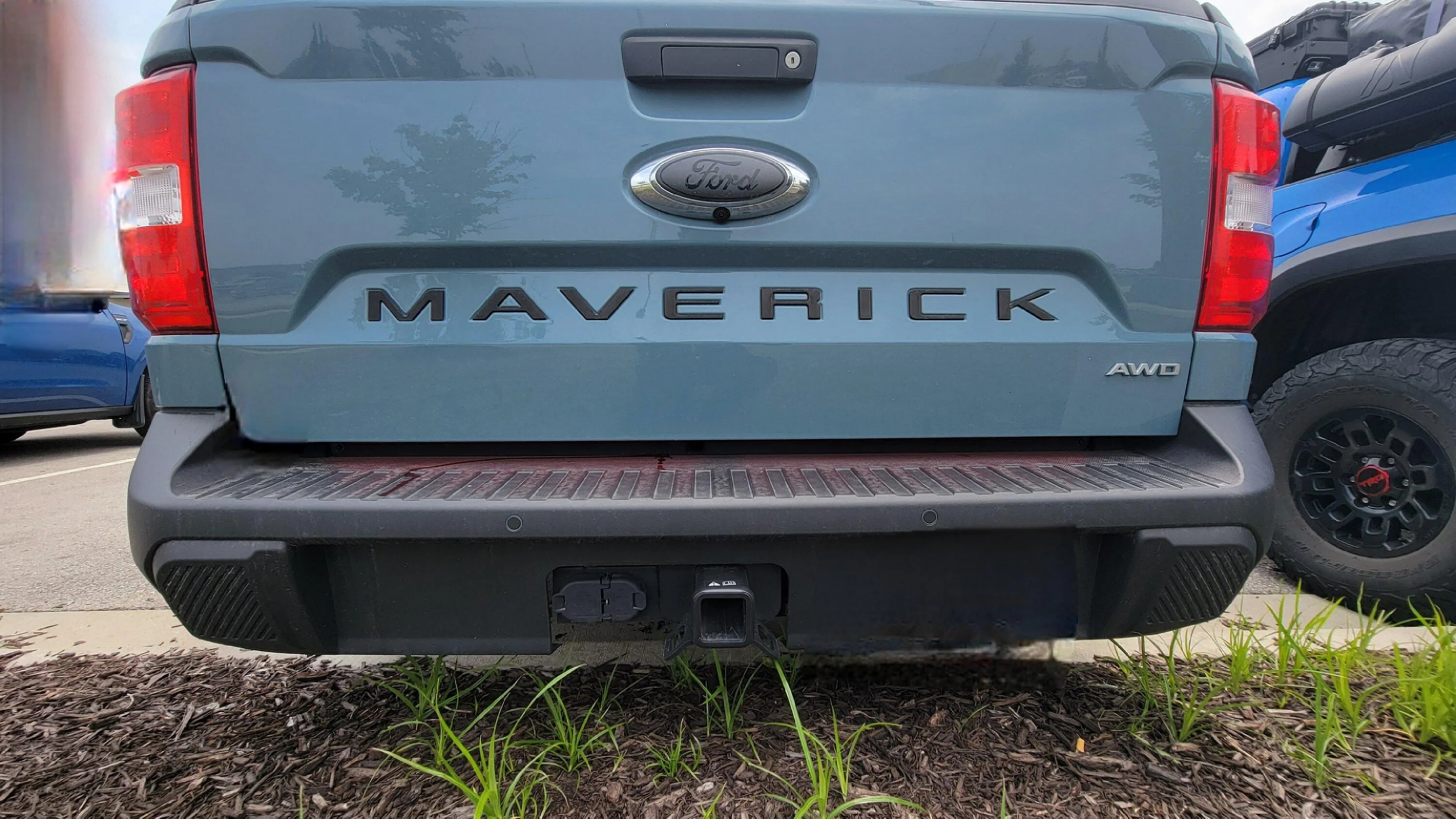 Ford Maverick Ford LED Tailgate Lightbar Installed 20230608_123206