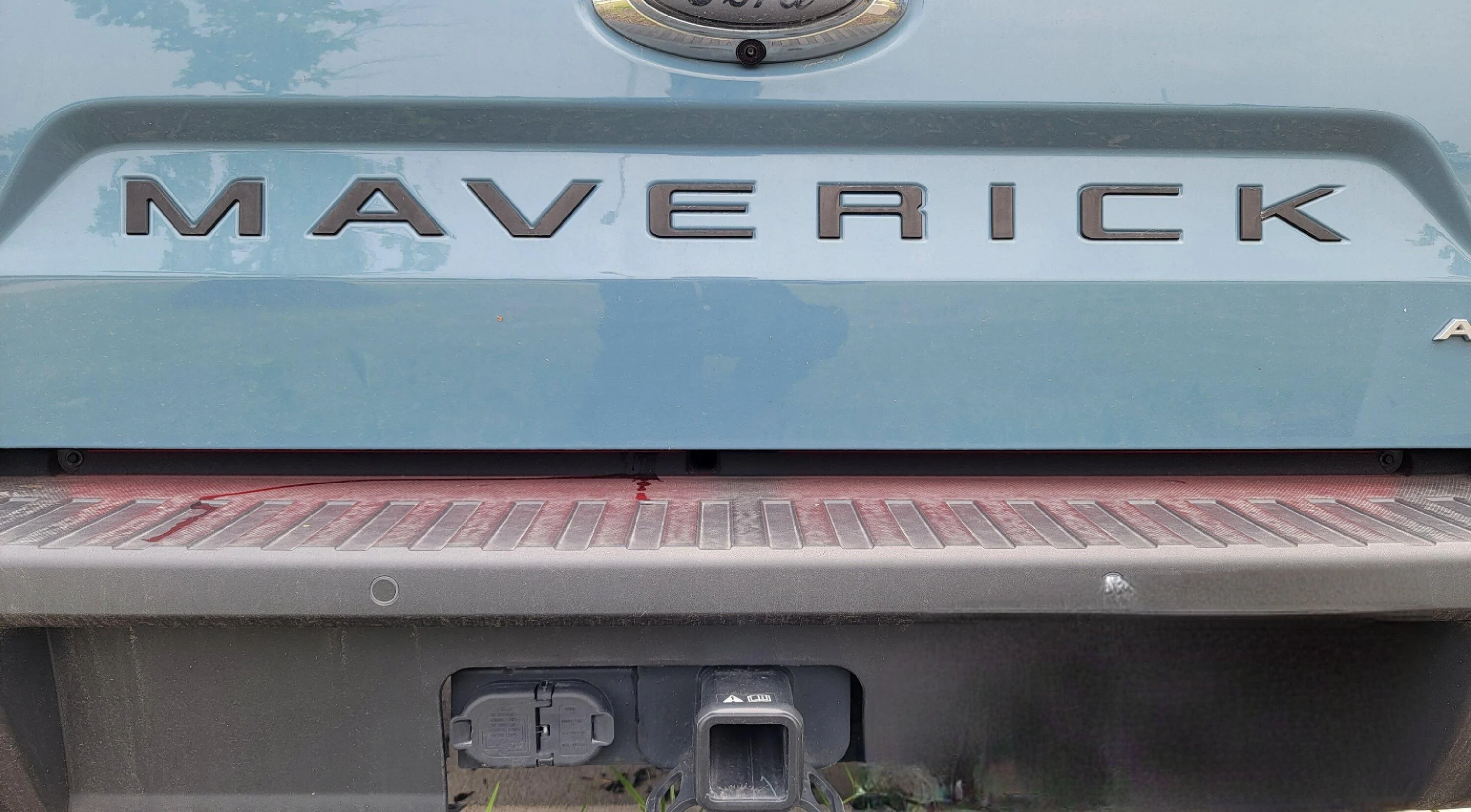 Ford Maverick Ford LED Tailgate Lightbar Installed 20230608_123203