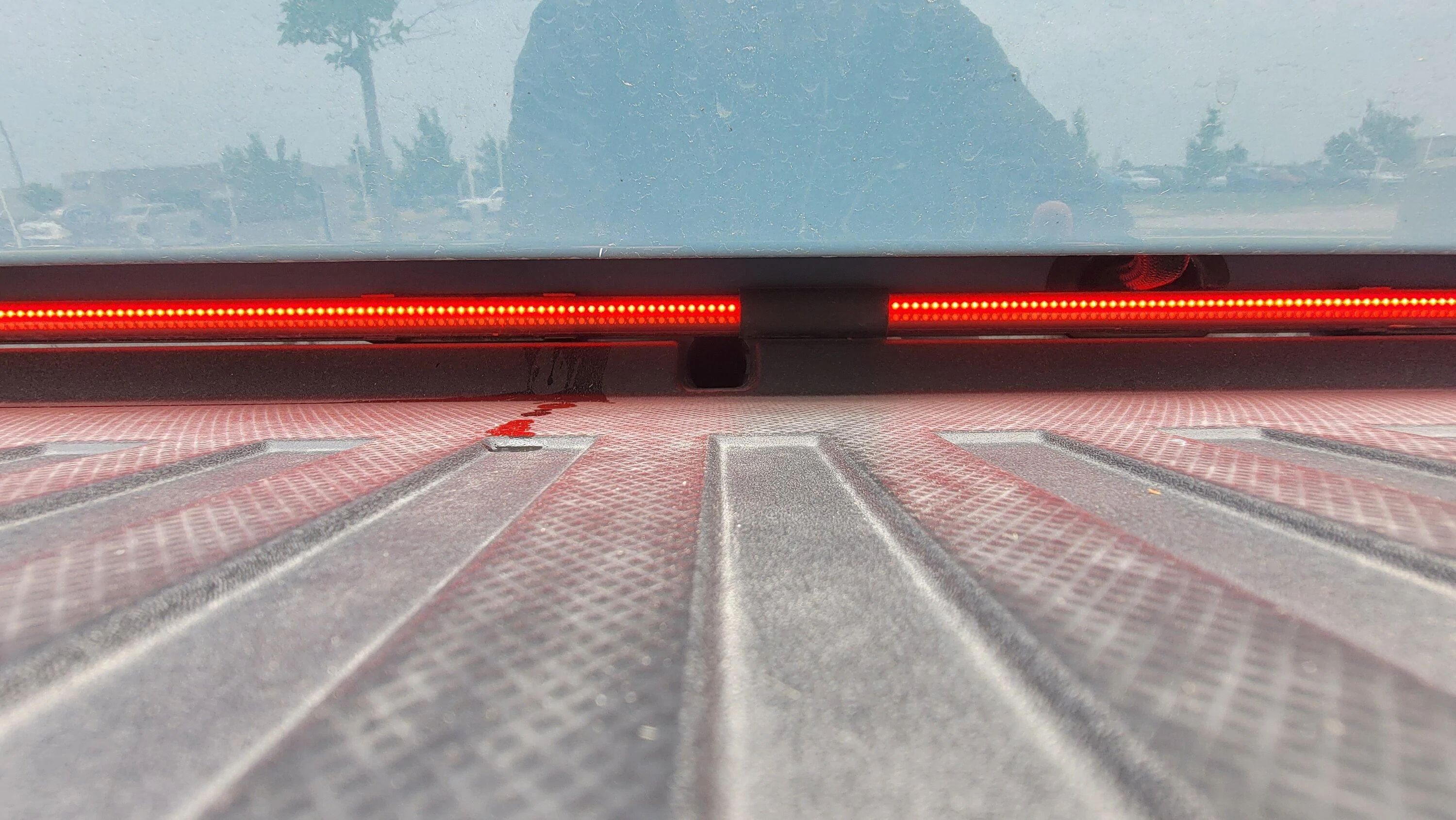 Ford Maverick Ford LED Tailgate Lightbar Installed 20230608_123256