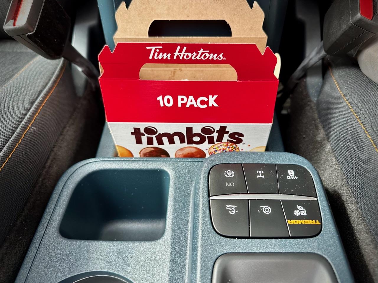Ford Maverick All Hybrid & Eco Models - Transport Canada Compliant Usage of Centre Console Cubby IMG_1388
