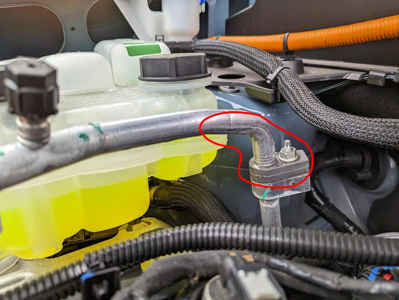Ford Maverick Strong electrical burning smell from vents. PXL_20230610_212511266