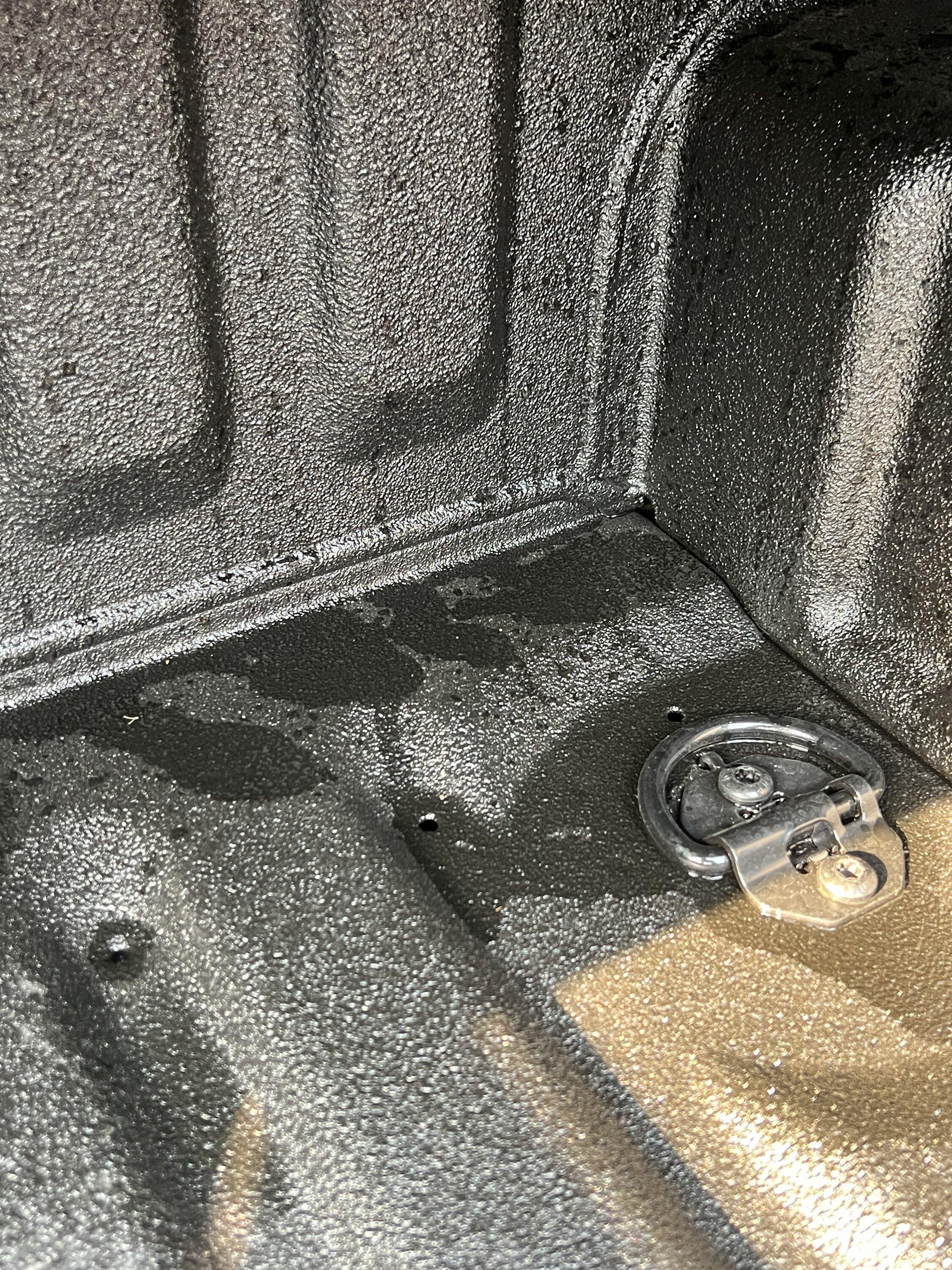 Ford Maverick No Gap Between Bed & Cab - Water Leaking Under RetraxPro IMG_3408