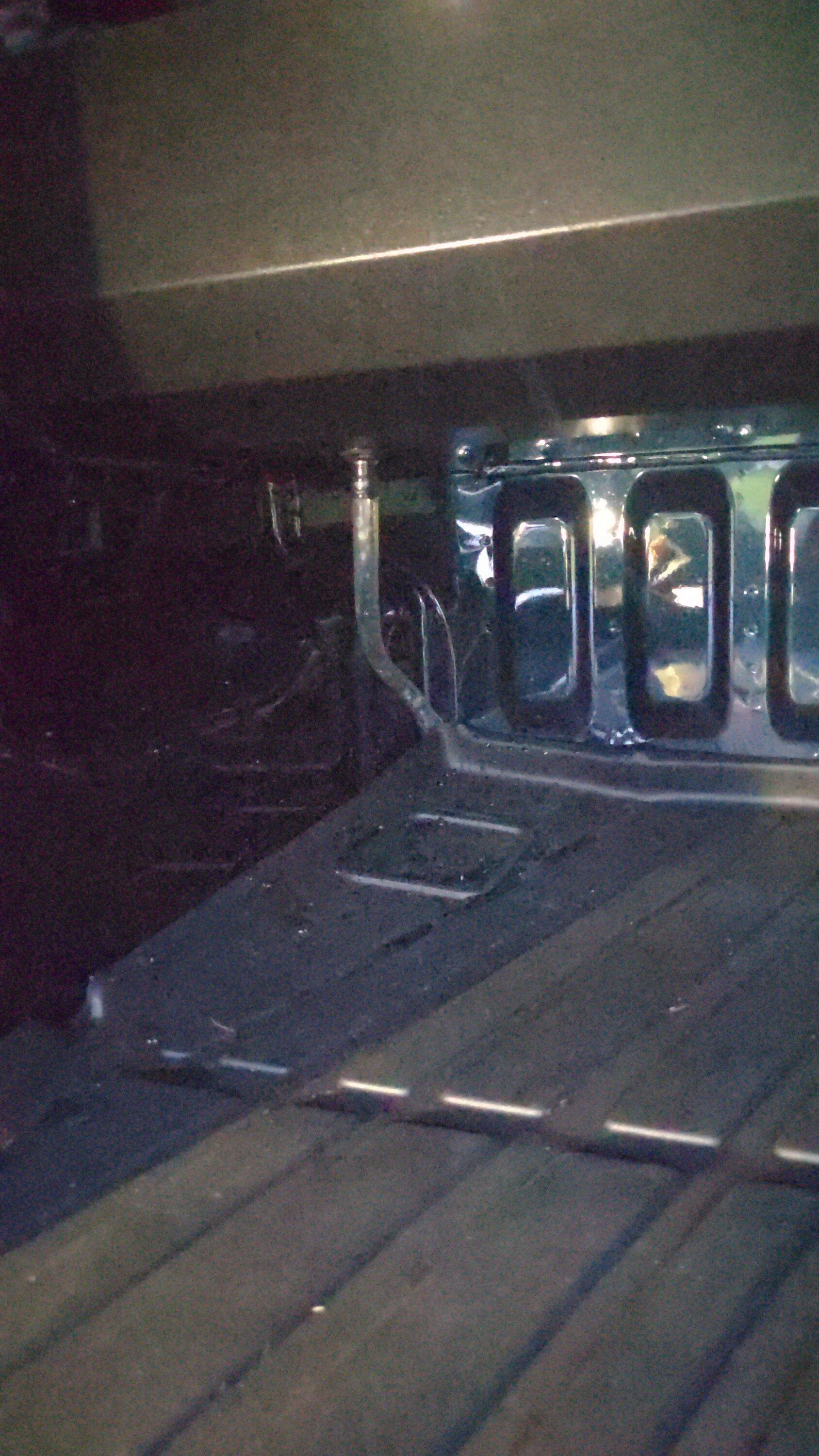 Ford Maverick No Gap Between Bed & Cab - Water Leaking Under RetraxPro 16871351146655451025560684228205