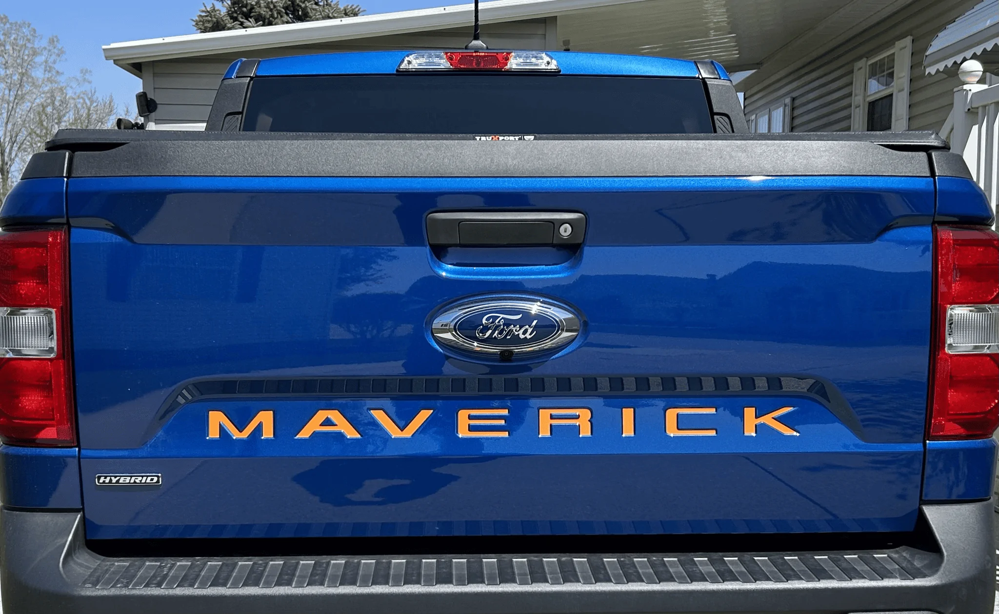 Ford Maverick Color Tailgate Letters For Atlas Blue?  Photos Requested. 1687283366486