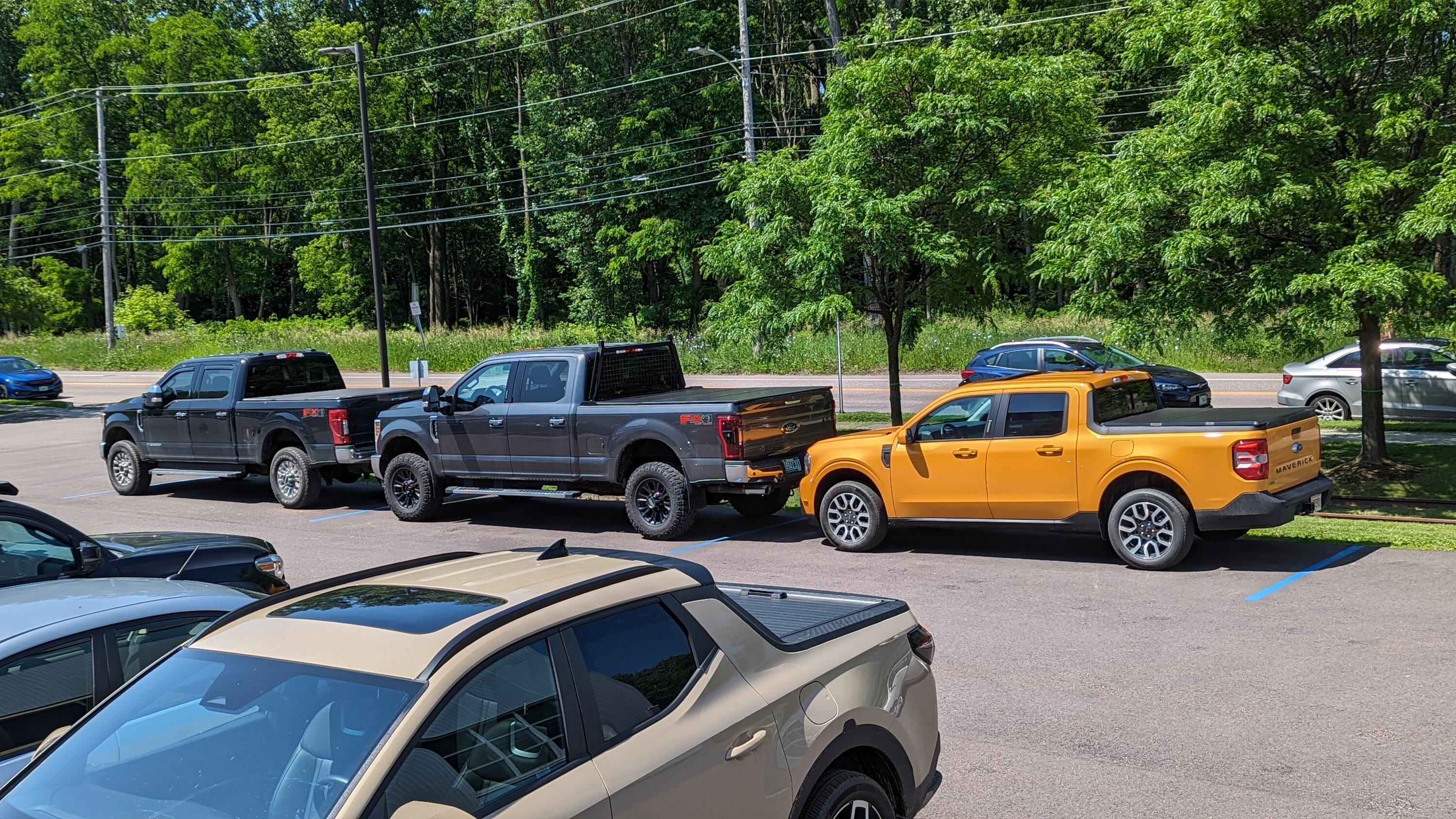Ford Maverick Post your Maverick next to ridiculously large trucks - photos thread PXL_20230620_151128696.MP