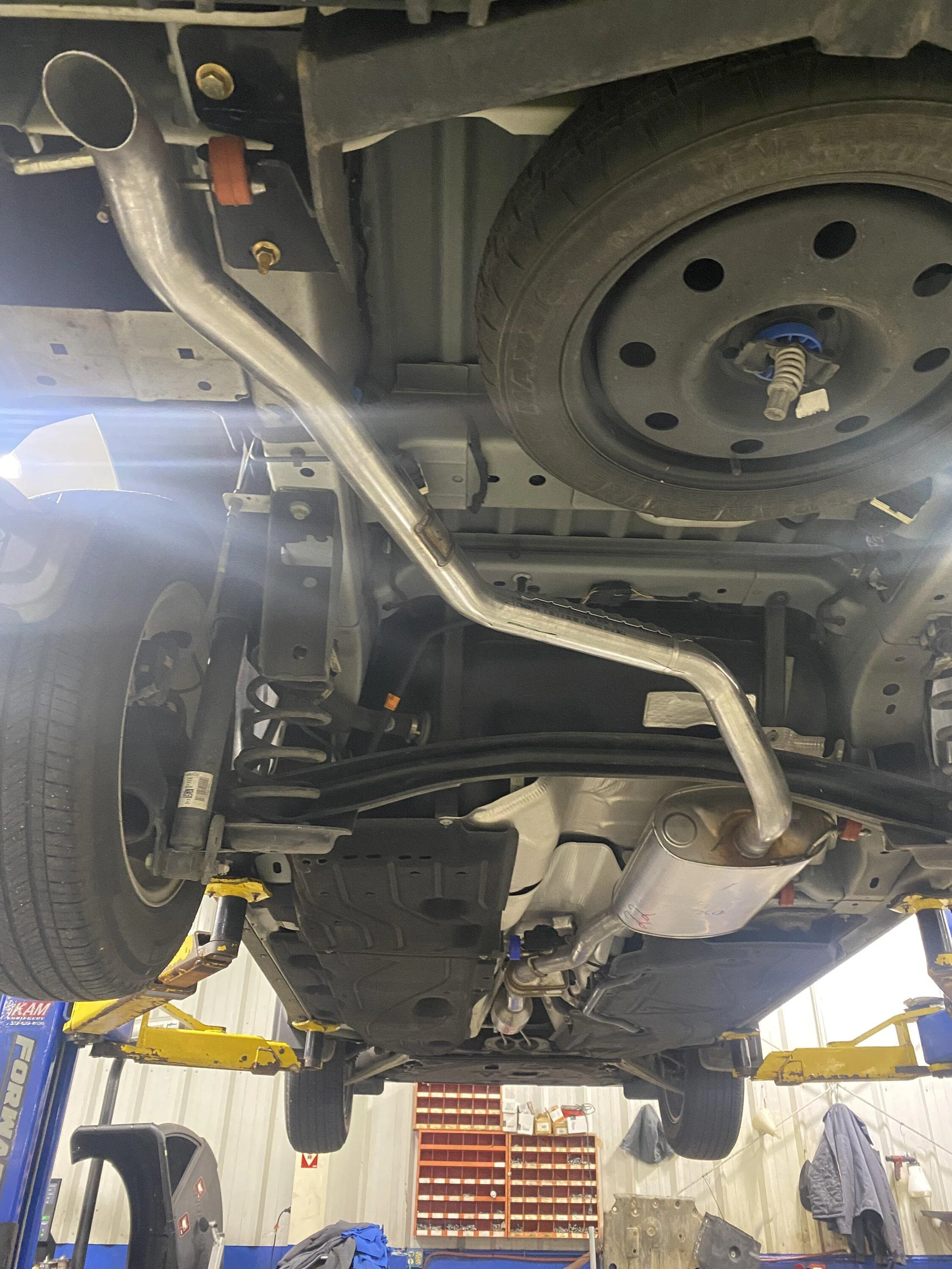 Ford Maverick Please Check for Hybrid Under-Bed Tie Down Brackets 1687377344423