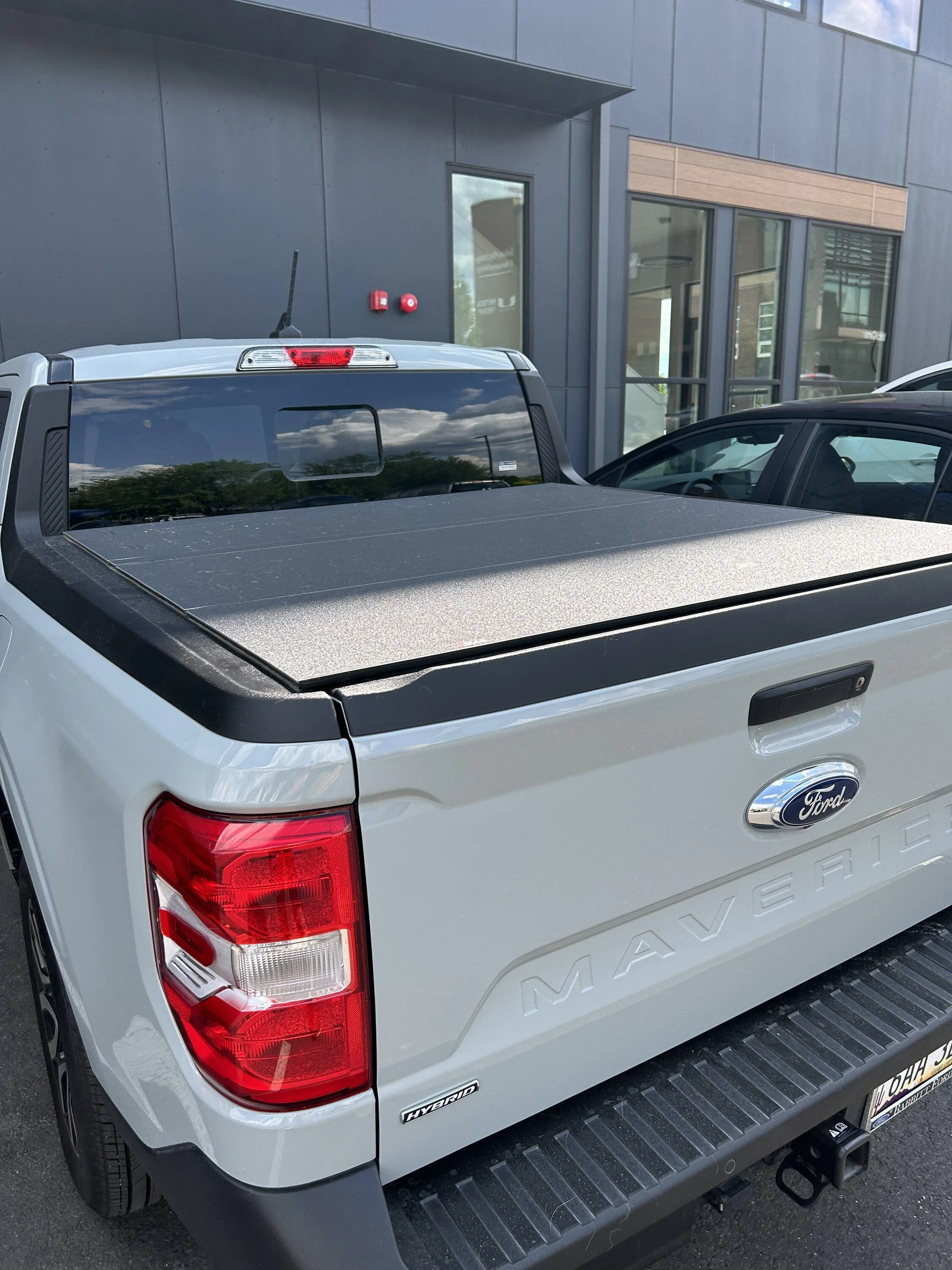 Ford Maverick Lomax Tonneau Cover IMG_2322