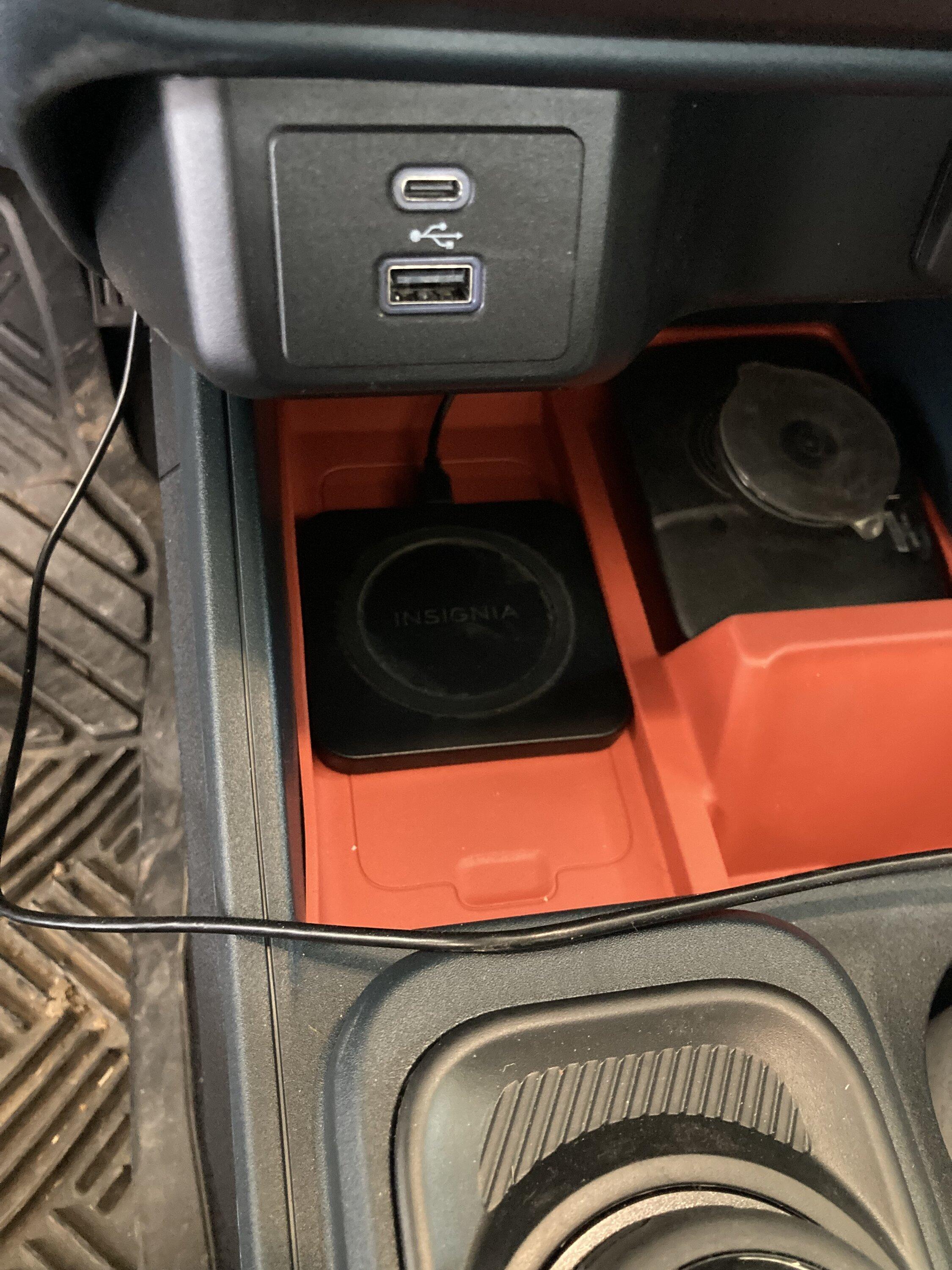 Ford Maverick My take on the wireless charger IMG_4376.JPG