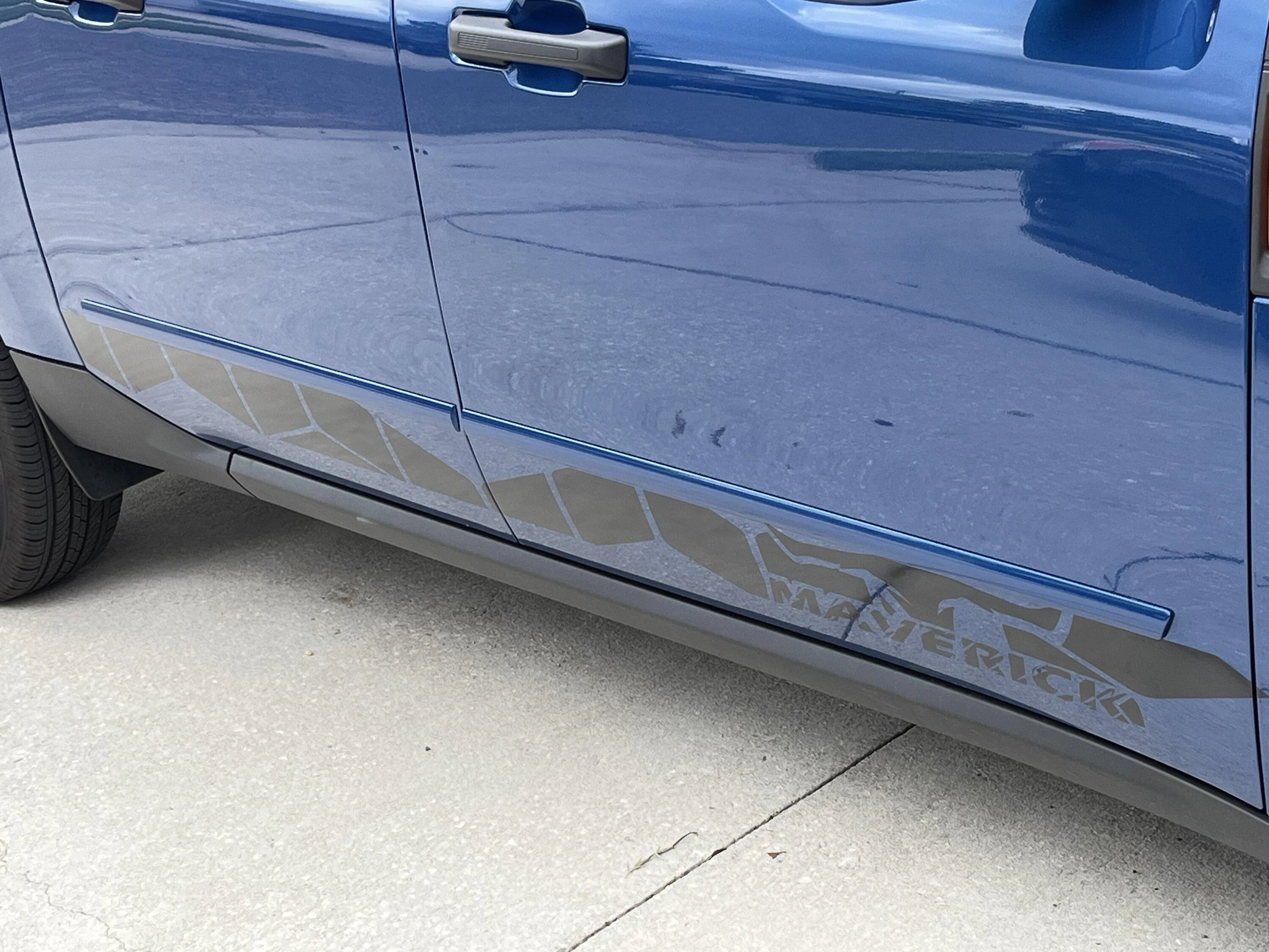 Ford Maverick Door molding.... IMG_1019