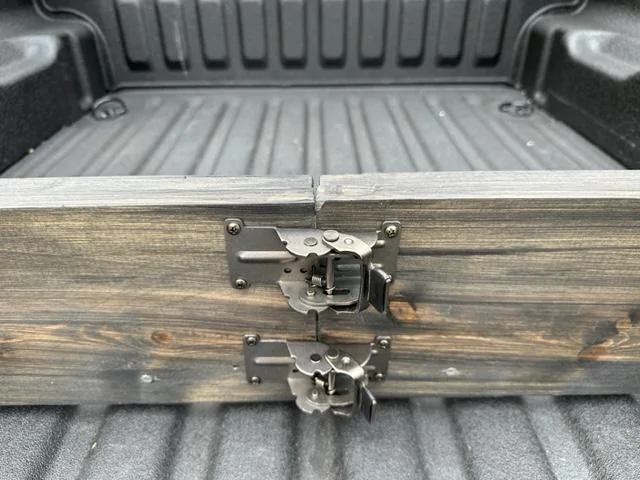Ford Maverick DIY bed divider with lockable hinges IMG_4024