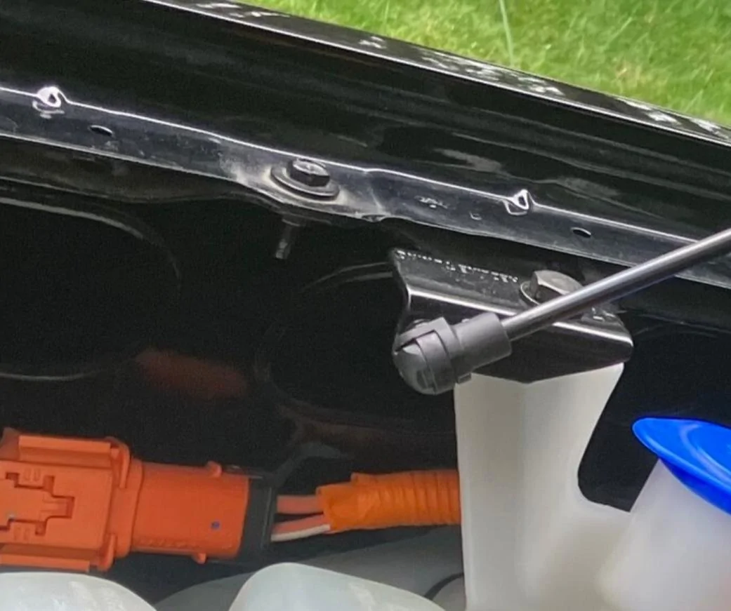 Ford Maverick Rekindle Hood Struts IMG_20230627_111137