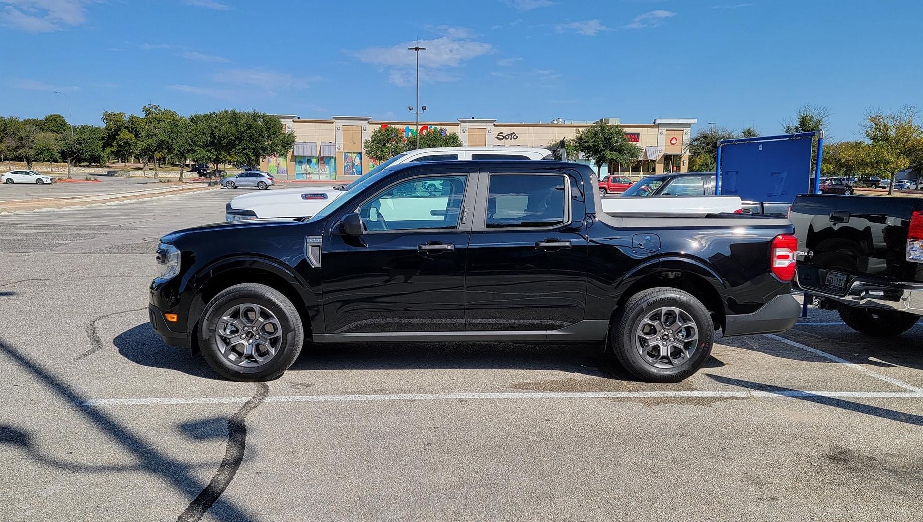 Ford Maverick SHADOW BLACK Maverick Photos Thread Ford Mavierck XLT  Shadow Black 