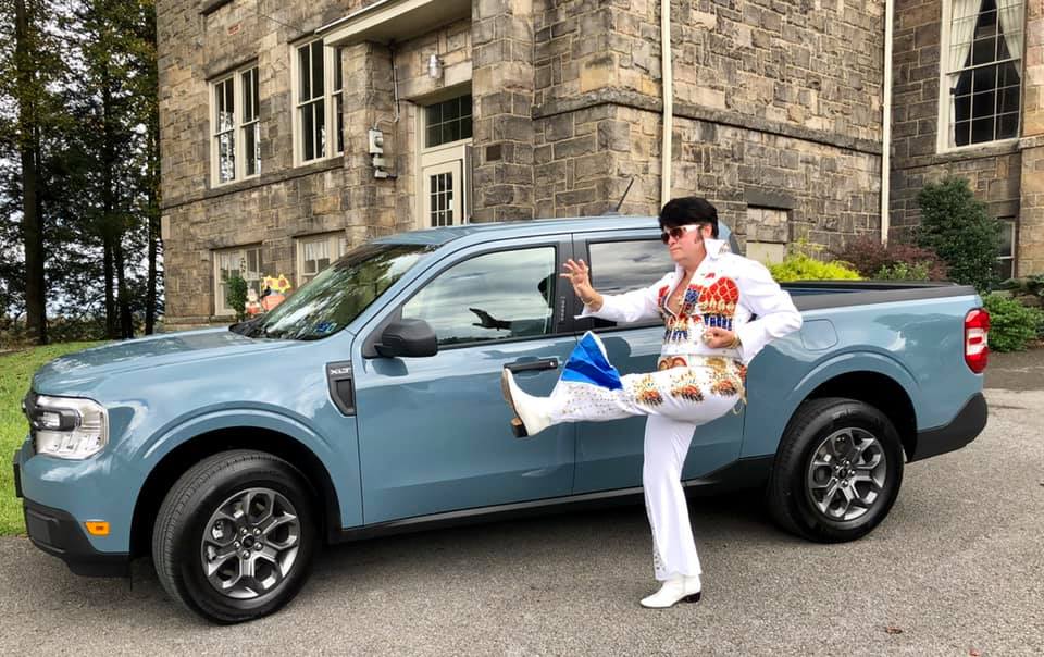 Area 51 Maverick Elvis 2.jpg