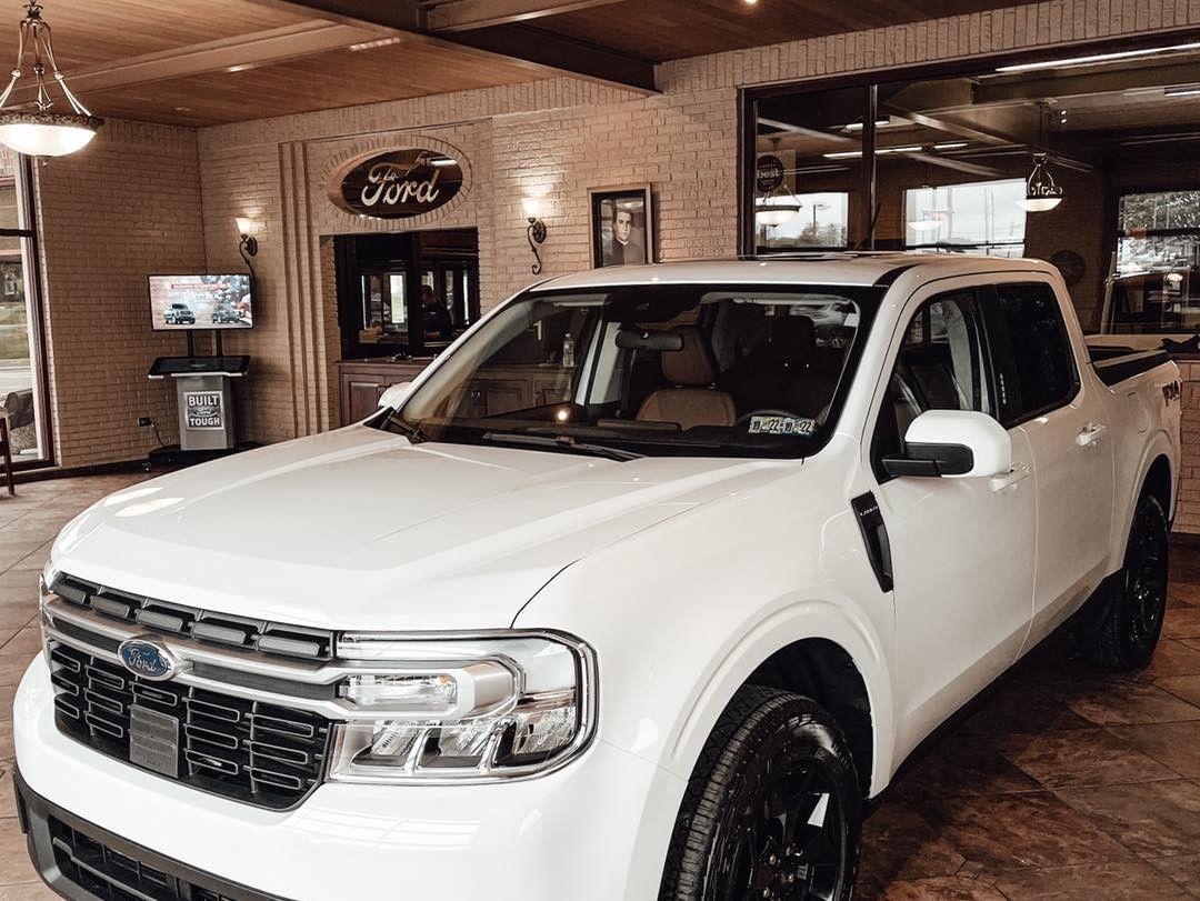 Ford Maverick OXFORD WHITE Maverick Photos Thread Oxford White Lariat Maverick FX4 pickup truck 4